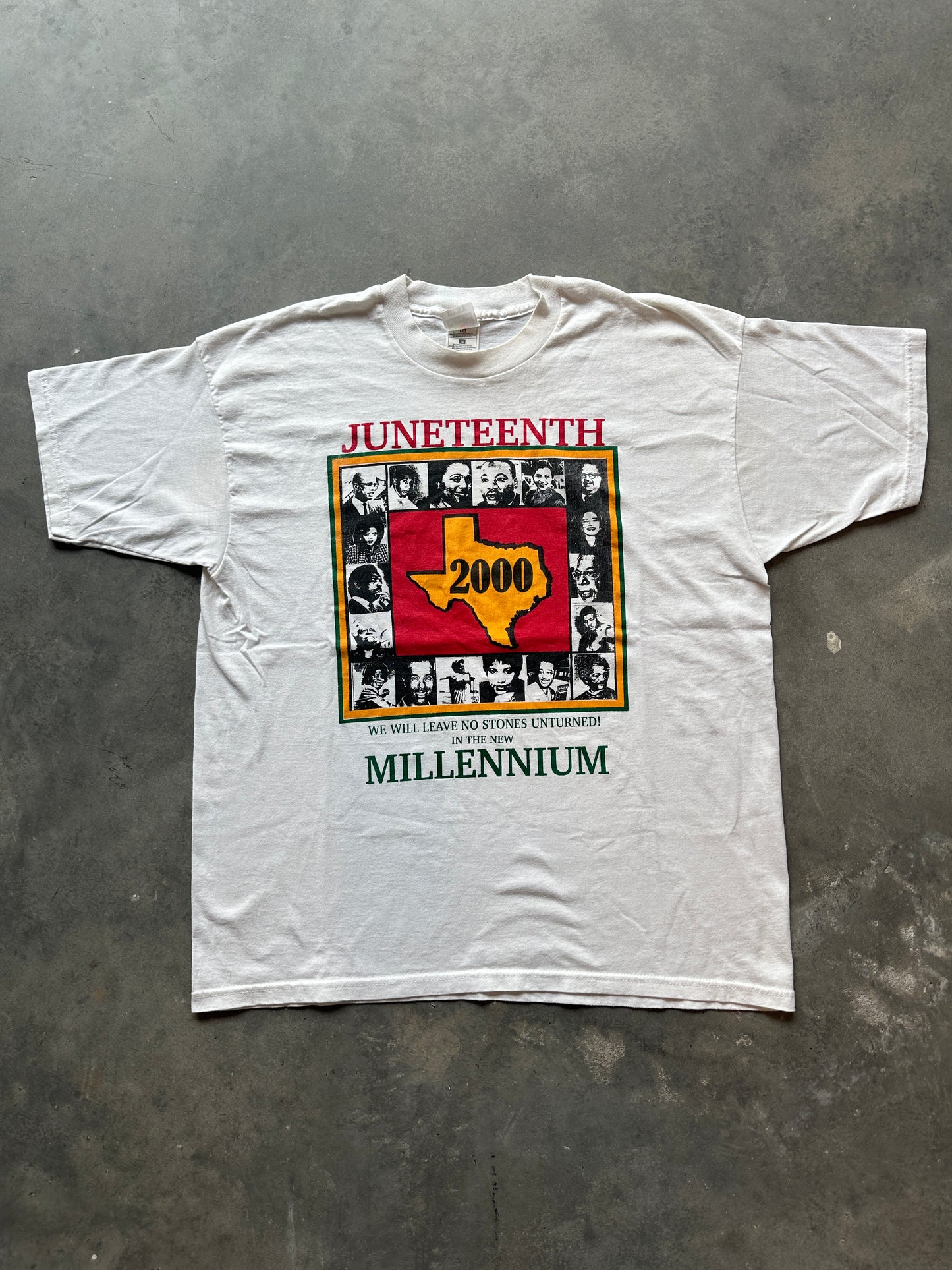 2000 Y2K Juneteenth Millennium Prominent Black Figures ft. Jackie Robinson Rosa Parks Oprah & More Vintage Tee (XL)