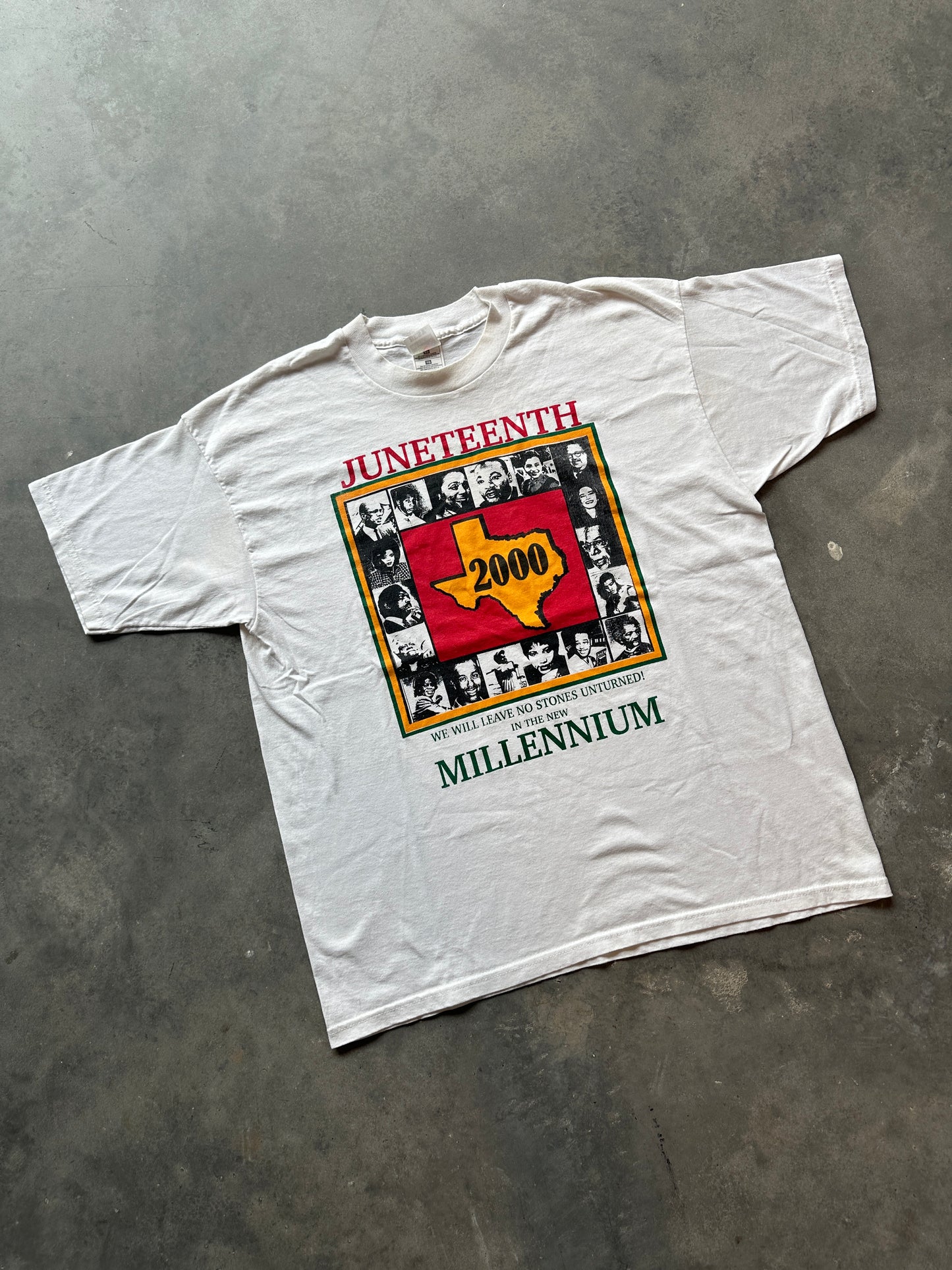 2000 Y2K Juneteenth Millennium Prominent Black Figures ft. Jackie Robinson Rosa Parks Oprah & More Vintage Tee (XL)