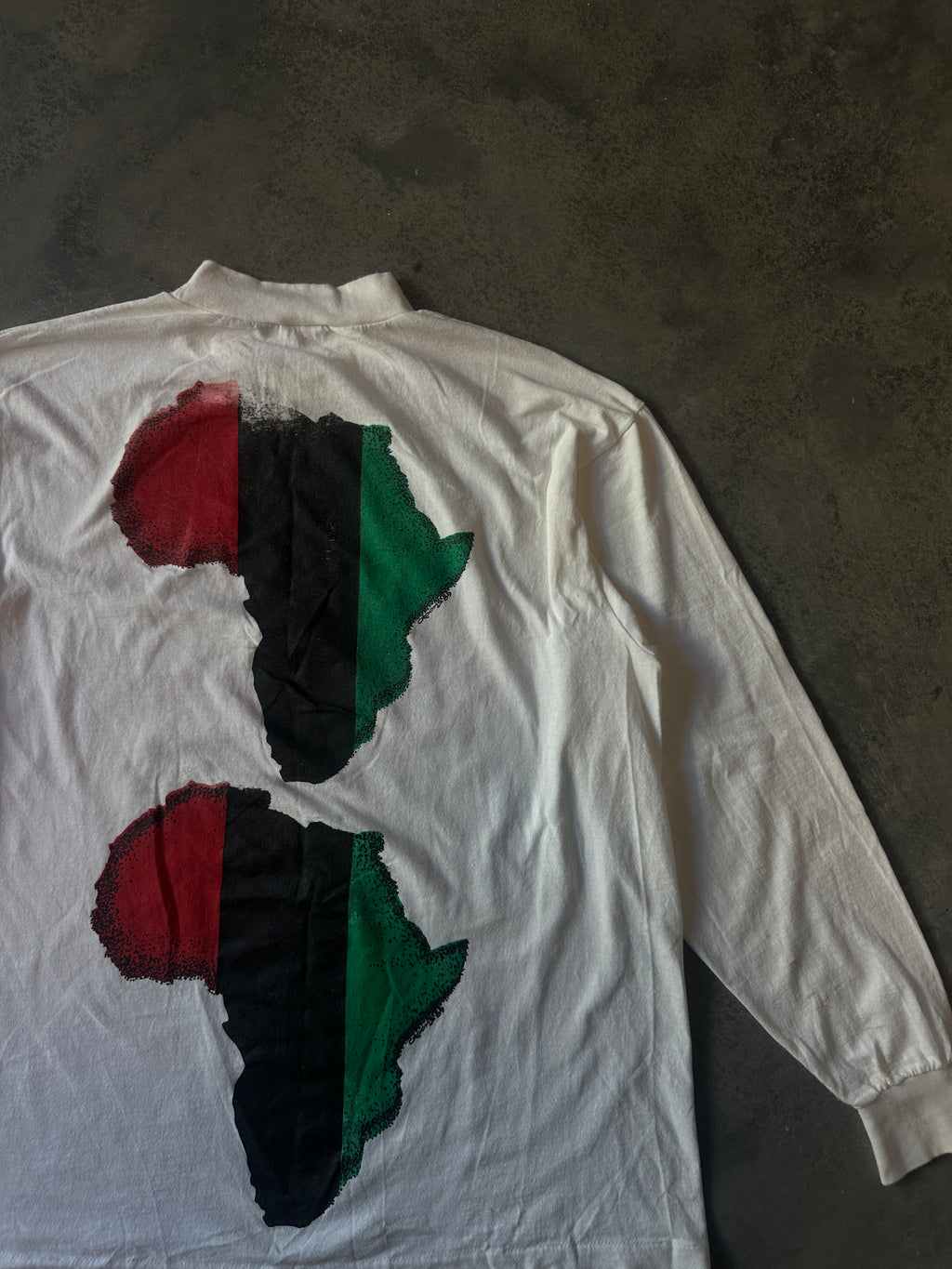 90's Invest in the Black Man & Woman For the Future Africa Test Print Mock Neck Long Sleeve Vintage Tee (XL)