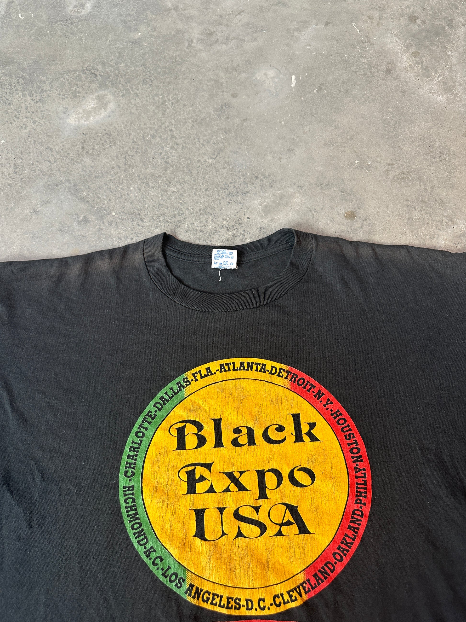 1993 Black Expo USA 5th Anniversary Faded Vintage Tee (XL)
