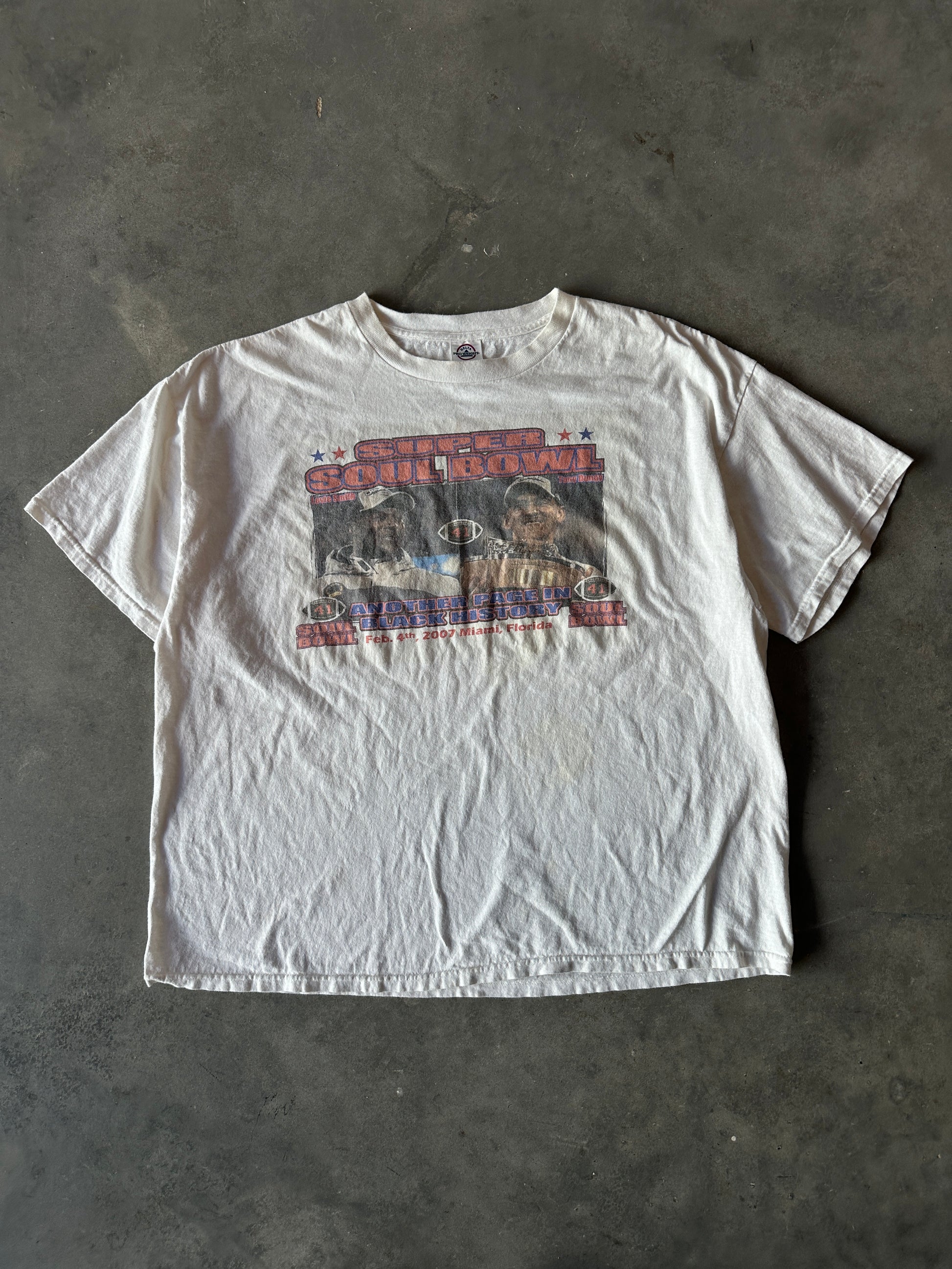 2007 Super Bowl XLI Super Soul Bowl Tony Dungy vs. Lovie Smith Faded Vintage Black History Tee (BOXY XL)
