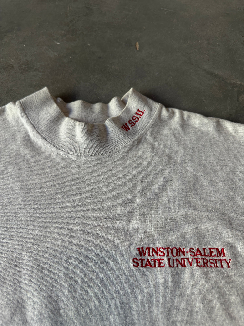 90's Winston Salem State University WSSU Rams Embroidered Mock Neck Vintage Long Sleeve Tee (Medium)