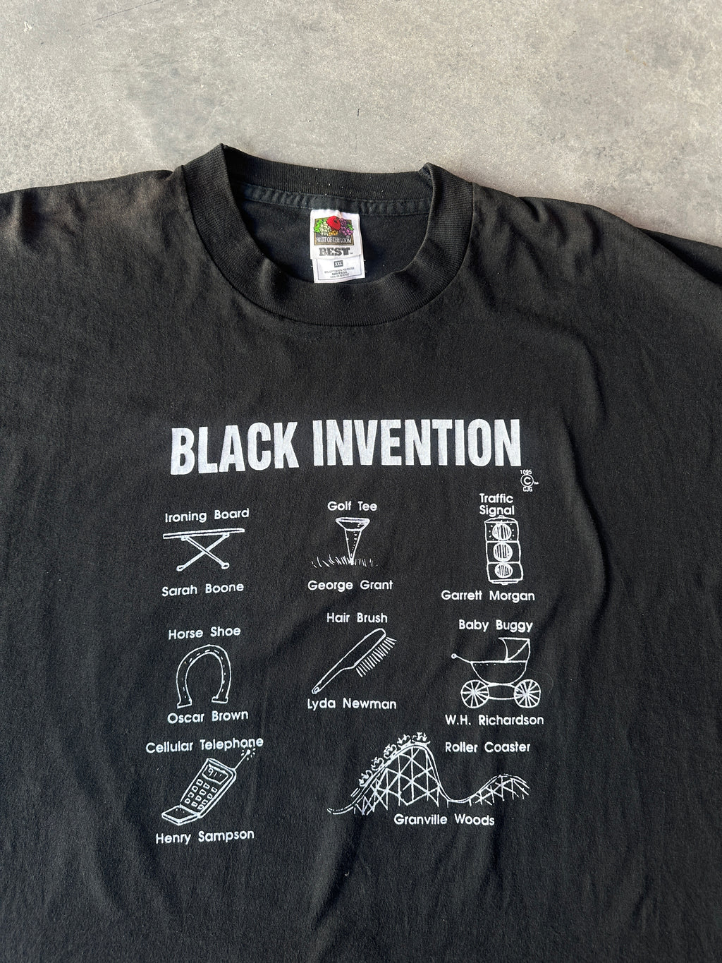 90's Black Inventions & Inventors Faded Black Cropped Vintage Tee (BOXY XL)