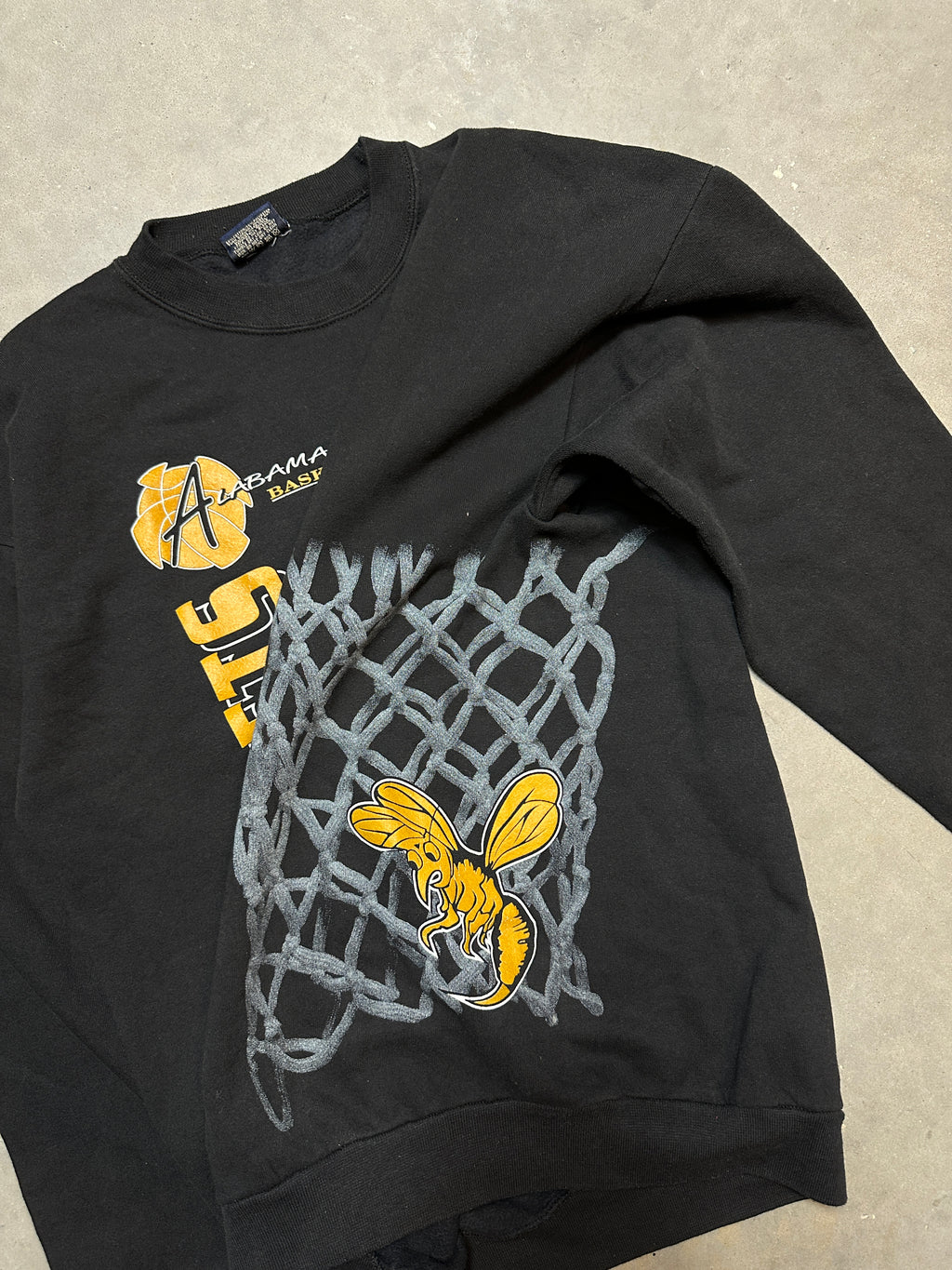 90's Alabama State Hornets Basketball ASU Wraparound Print Vintage HBCU Crewneck Sweatshirt (XL)
