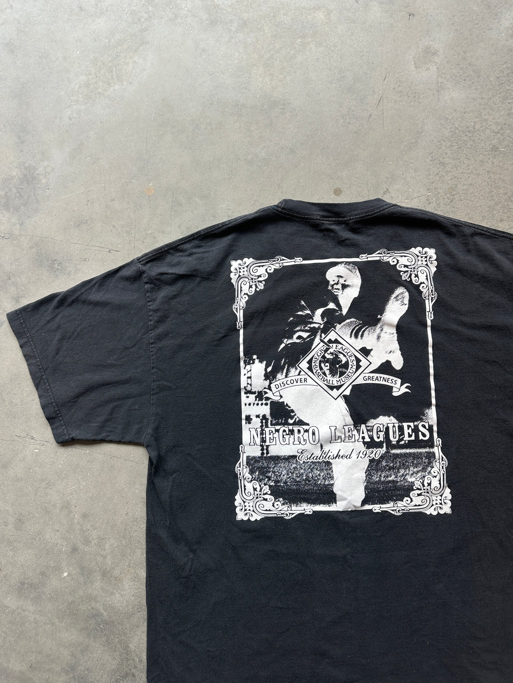 00’s Negro Leagues Baseball Museum NLBM “Discover Greatness” Vintage Tee (XXL)