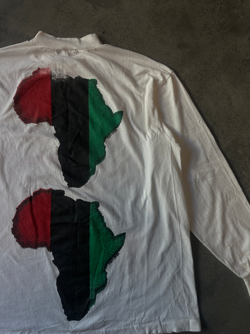 90's Invest in the Black Man & Woman For the Future Africa Test Print Mock Neck Long Sleeve Vintage Tee (XL)