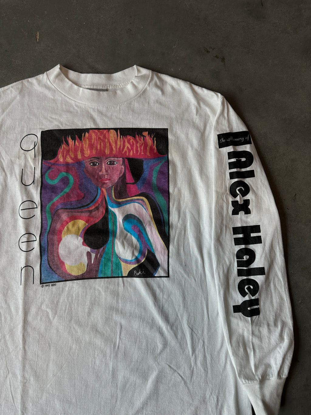 1992 "Queen: The Story of an American Family" Book & TV Show Abstract Art In Memorial of Alex Haley Vintage Long Sleeve Tee (Large)