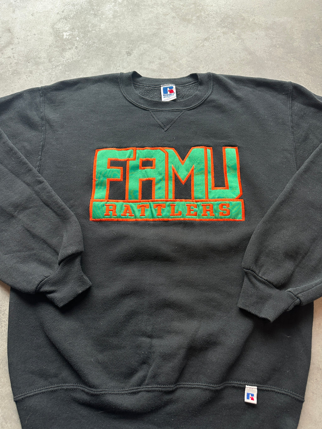 90’s Florida A&M FAMU Rattlers Embroidered Russell Athletic Vintage HBCU Crewneck Sweatshirt (Medium)
