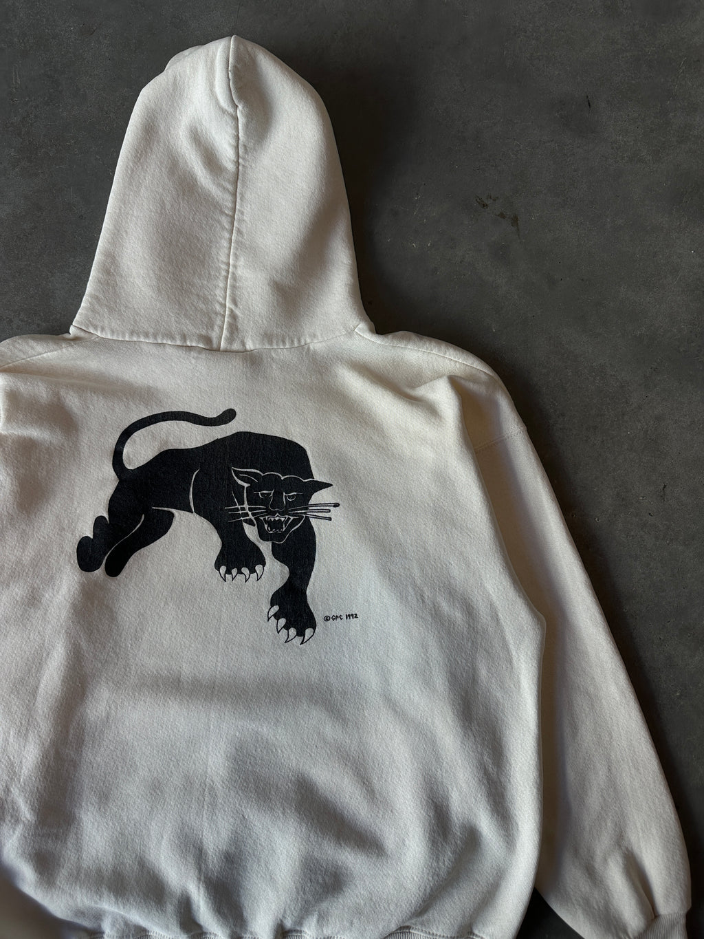 1992 Black Panther Party "The Spirit Lives" RARE Vintage Cream Hoodie (Large)