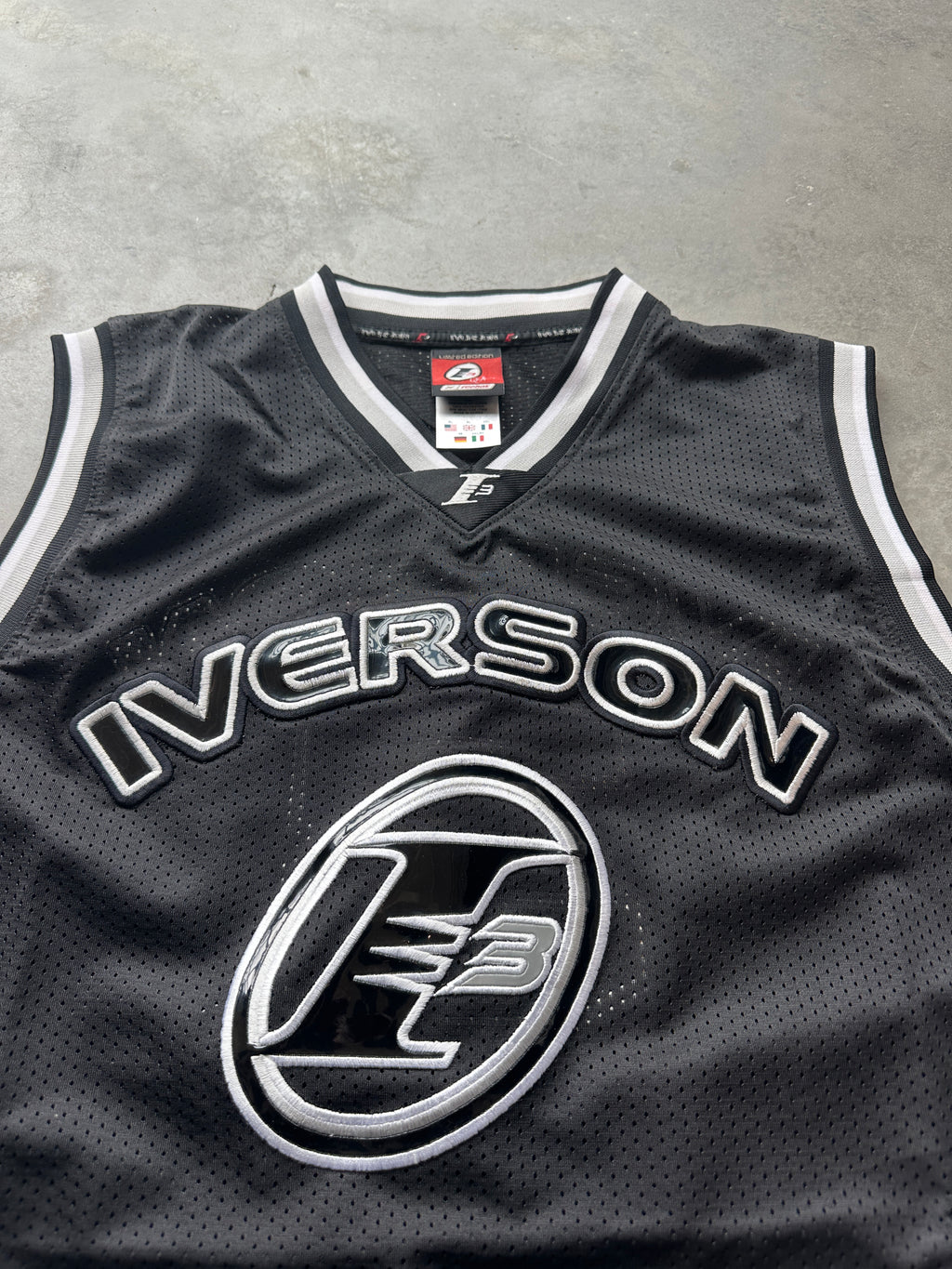 00's Allen Iverson Logo Reebok Black NBA Vintage Basketball Jersey - Brand New (XL)