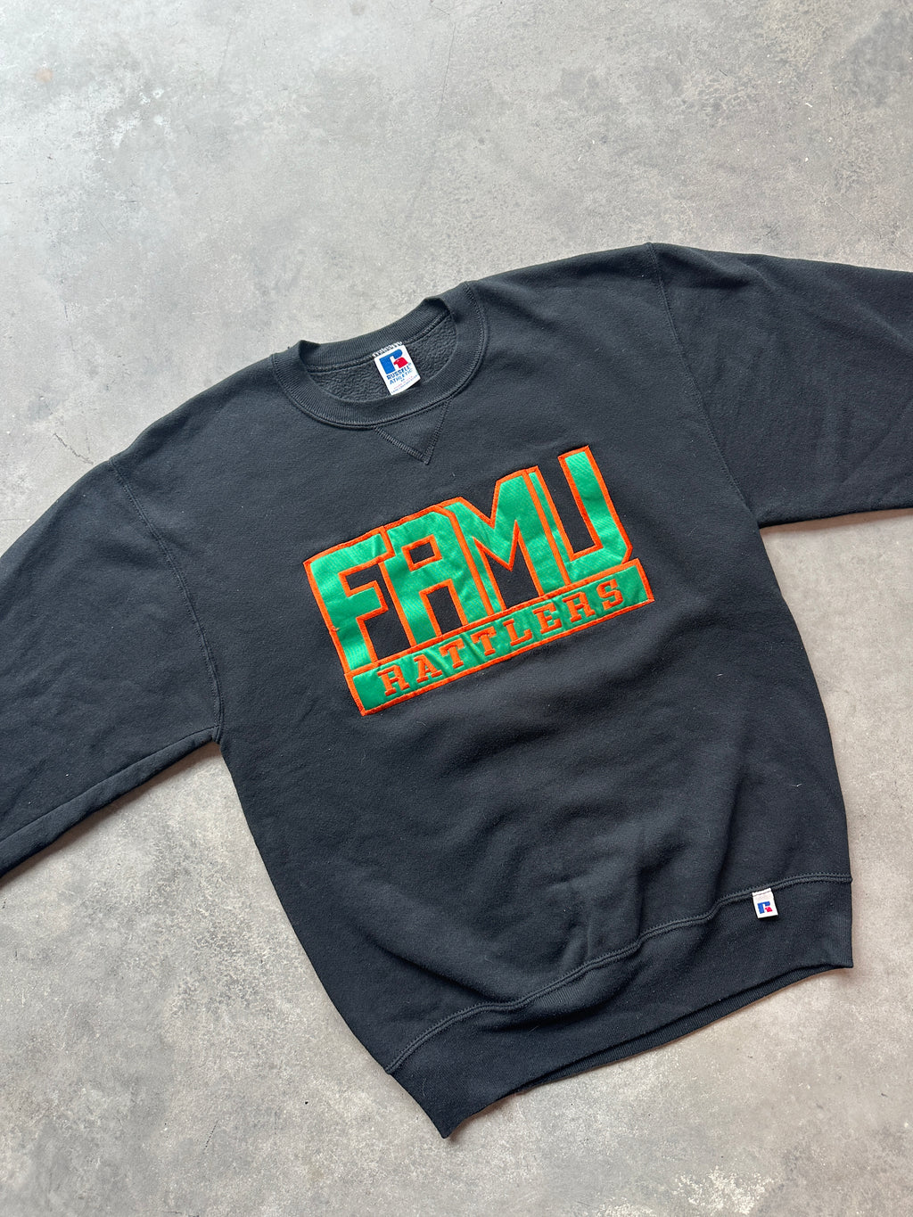 90’s Florida A&M FAMU Rattlers Embroidered Russell Athletic Vintage HBCU Crewneck Sweatshirt (Medium)