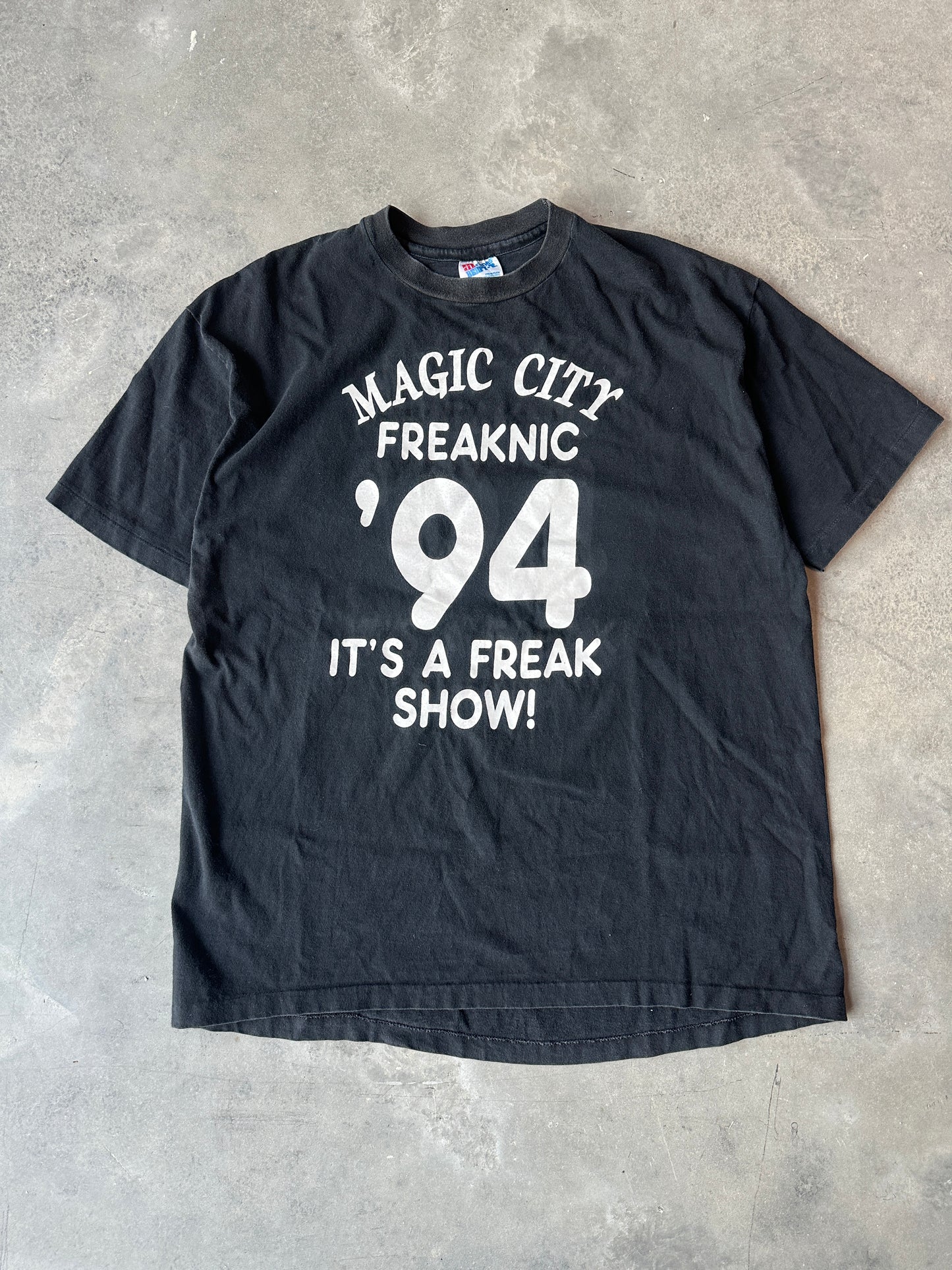 1994 Magic City Atlanta Freaknic “It’s a Freak Show!” Text Vintage Tee (XL)