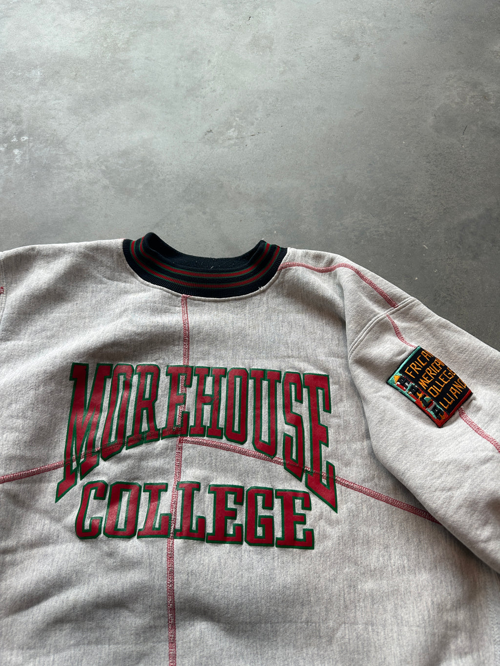 90’s Morehouse College Maroon Tigers RARE African American College Alliance AACA HBCU Vintage Heavyweight Short Sleeve Sweatshirt (XXL)