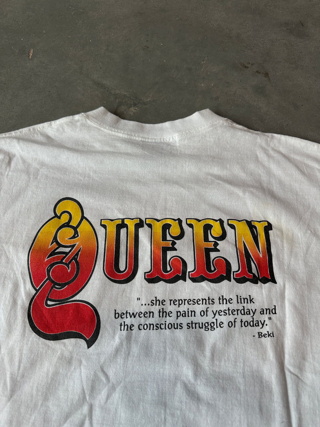1992 "Queen: The Story of an American Family" Book & TV Show Abstract Art In Memorial of Alex Haley Vintage Long Sleeve Tee (Large)