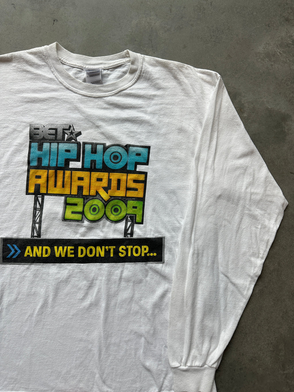 2009 BET Hip Hop Awards Hosted By Mike Epps Vintage Longsleeve Vintage Tee (Large)