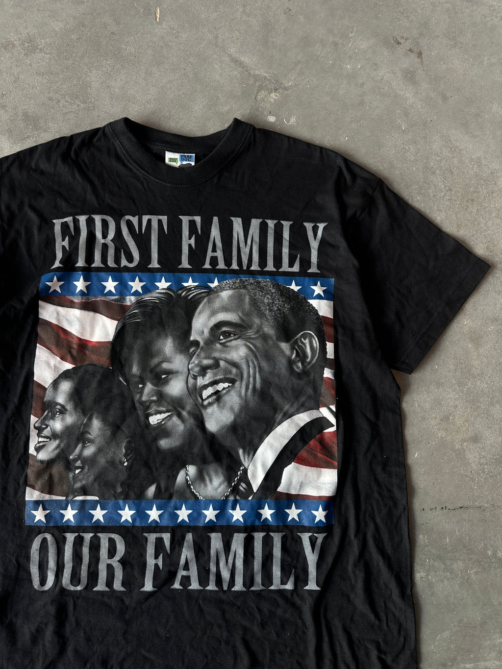 2008 The Obama's "First Family Our Family" Black History Vintage Tee (XL)