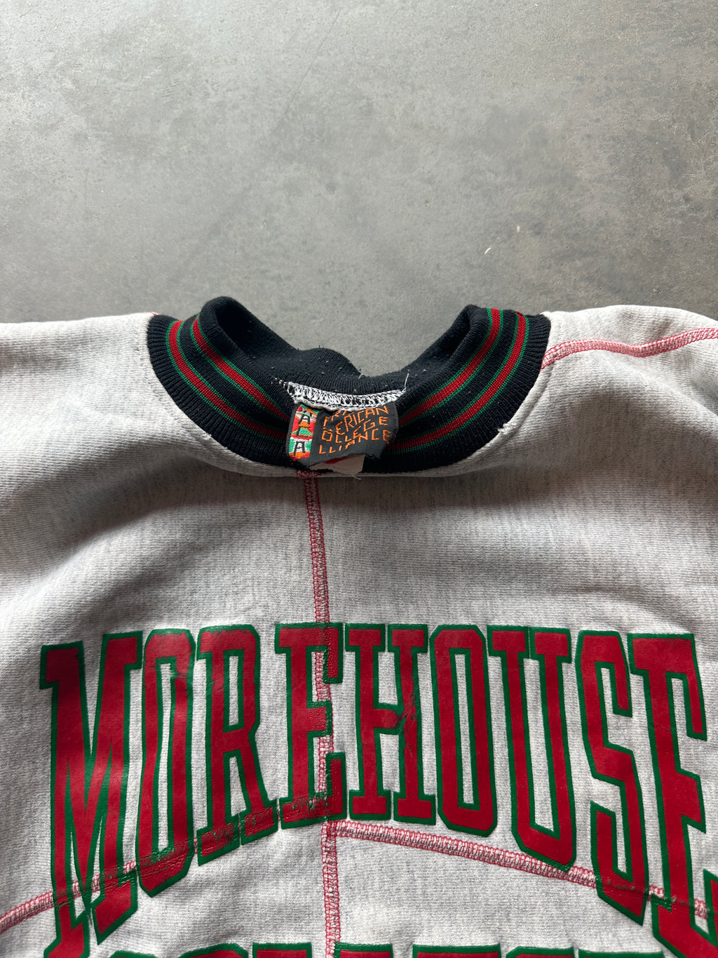 90’s Morehouse College Maroon Tigers RARE African American College Alliance AACA HBCU Vintage Heavyweight Short Sleeve Sweatshirt (XXL)