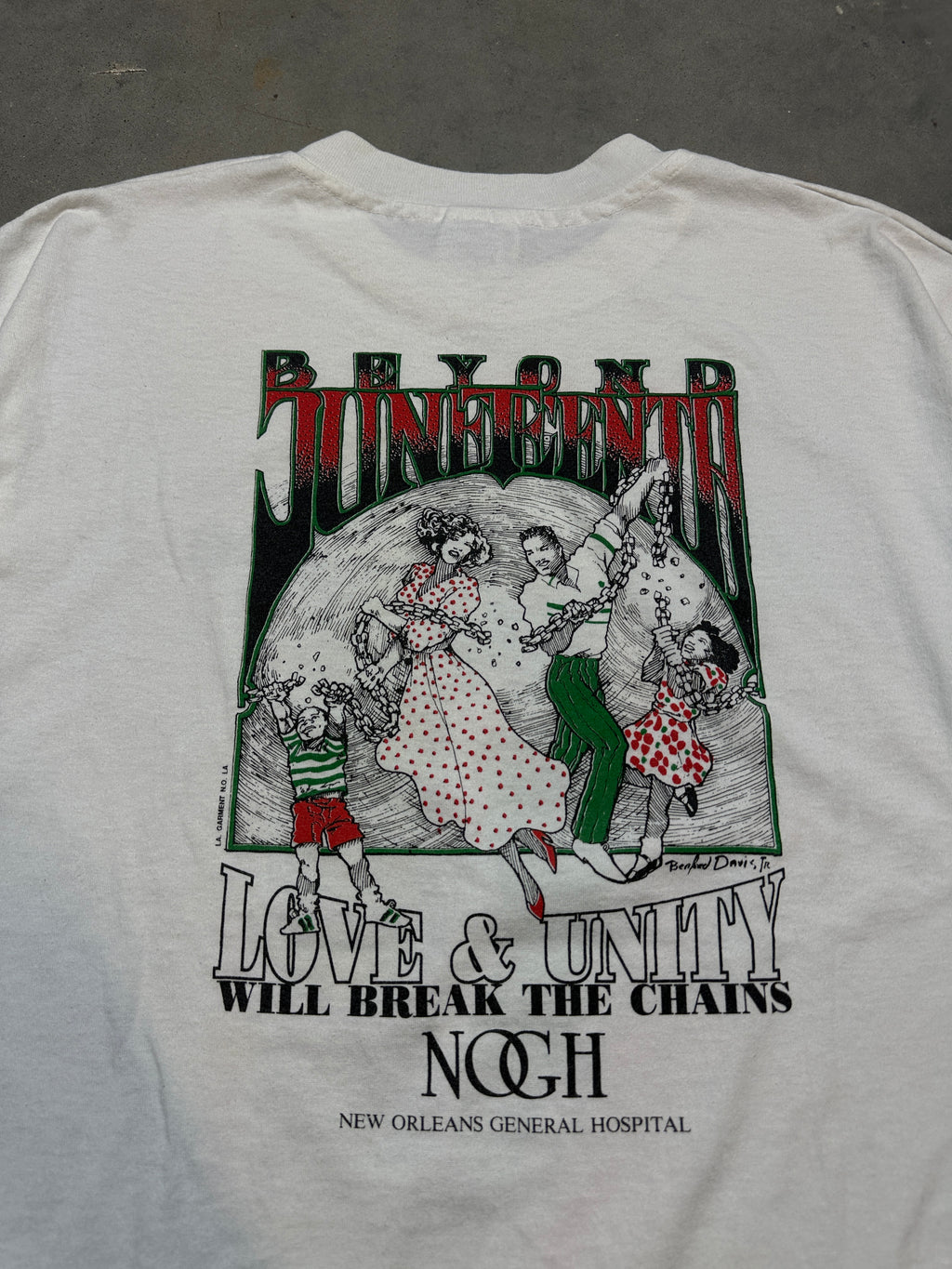 90’s Juneteenth Freedom Holiday “Love & Unity Will Break the Chains” Vintage Tee (XL)