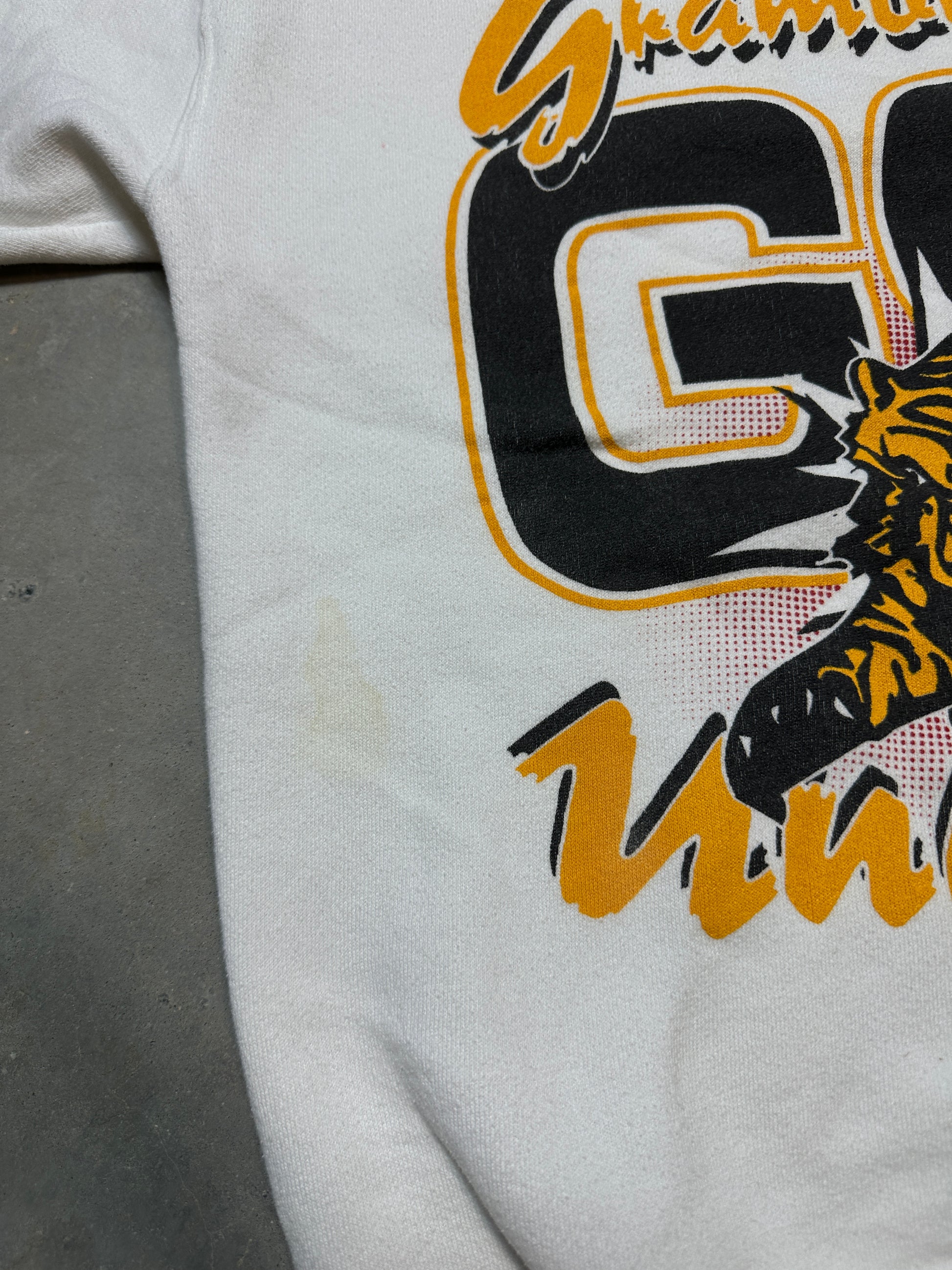 90’s Grambling State University GSU Tigers Realistic Tiger Mascot Breakthrough Vintage Crewneck Sweatshirt (BOXY Large)