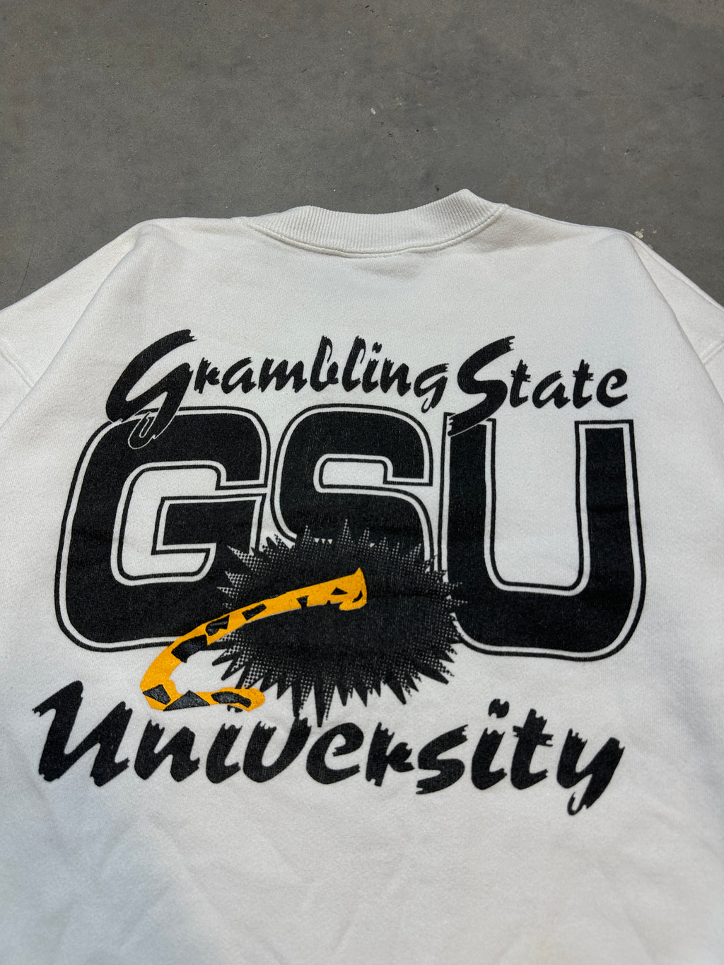 90’s Grambling State University GSU Tigers Realistic Tiger Mascot Breakthrough Vintage Crewneck Sweatshirt (BOXY Large)