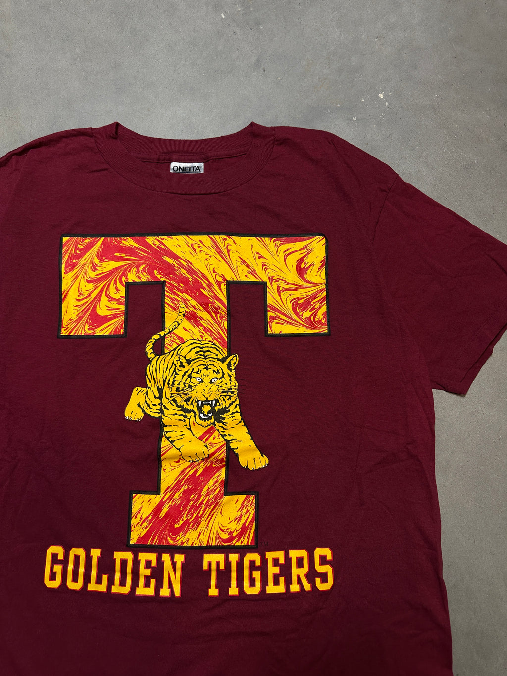 90's Tuskegee University TU Golden Tigers Spellout Big Logo Vintage  Tee (XL)
