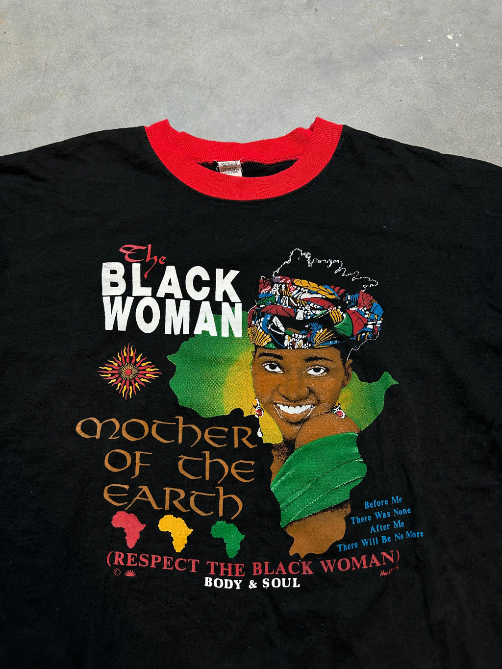 90's The Black Woman Mother of the Earth Respect the Black Woman Vintage Tee (BOXY Medium)