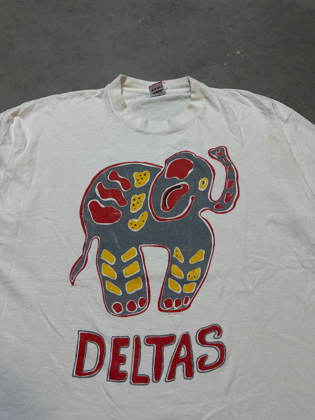 90's Delta Sigma Theta "Deltas" Elephant Art Divine Nine D9 Vintage Tee (BOXY Large)