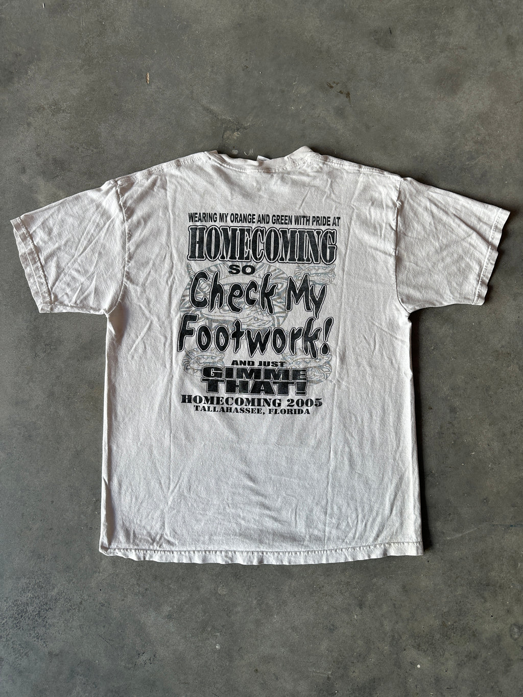 2005 Florida A&M University FAMU Looney Tunes Homecoming Shake It Off Check my Footwork Vintage Tee (XL)