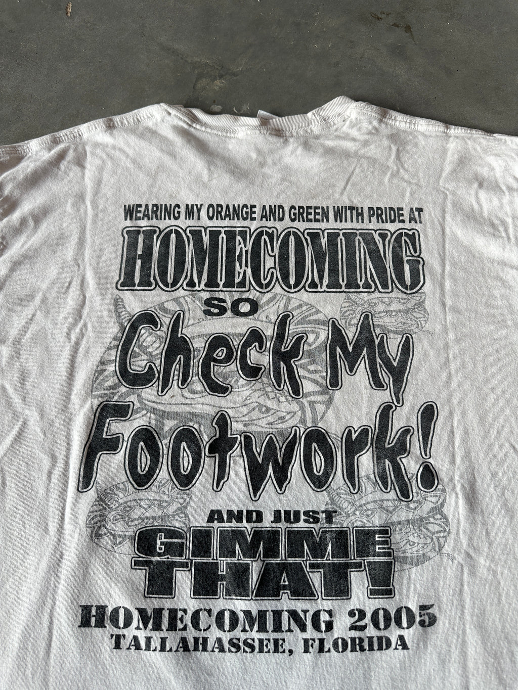 2005 Florida A&M University FAMU Looney Tunes Homecoming Shake It Off Check my Footwork Vintage Tee (XL)
