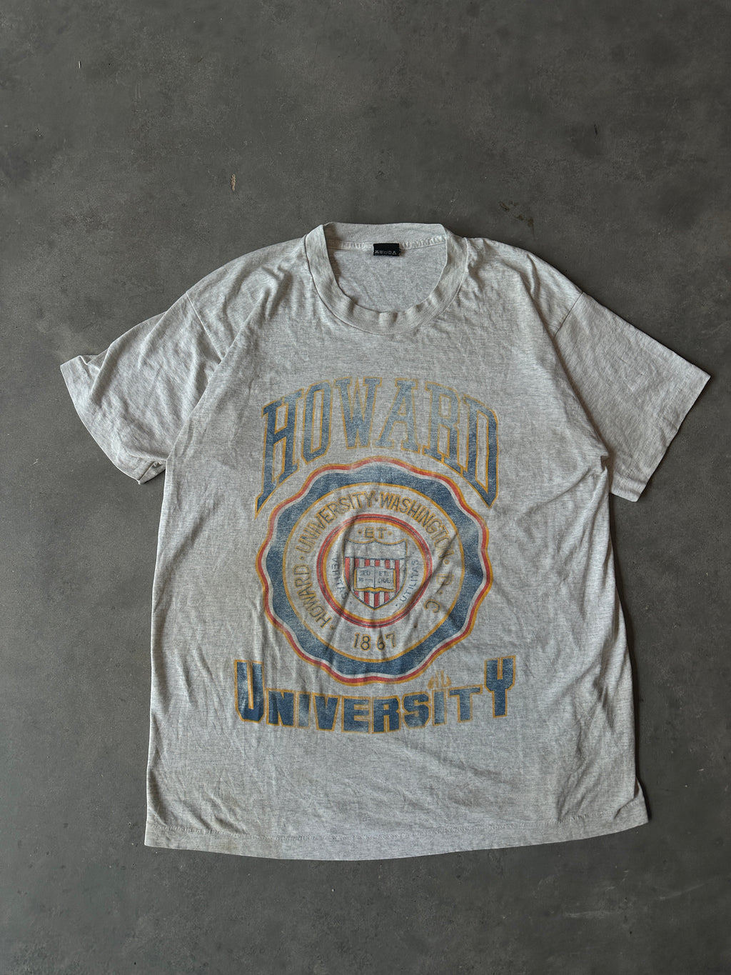 90's Howard University HU Bison Faded Spellout Seal Logo Vintage Tee (XL)