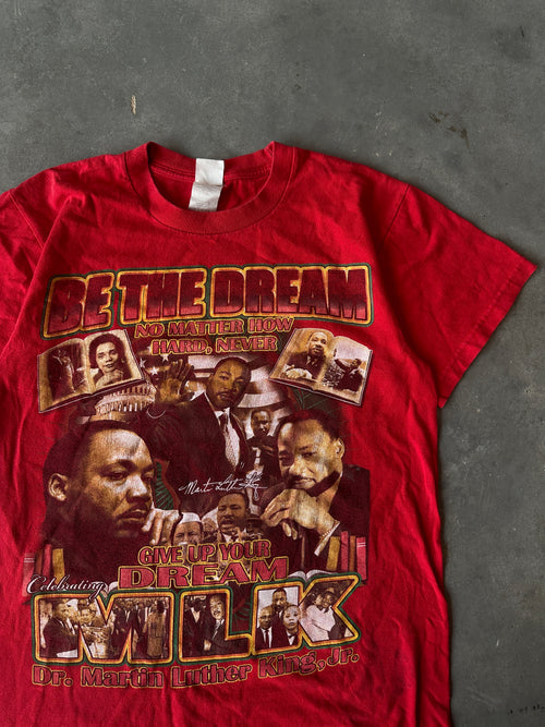 00's Be The Dream Dr.Martin Luther King MLK Red Vintage Black History Tee (Medium)