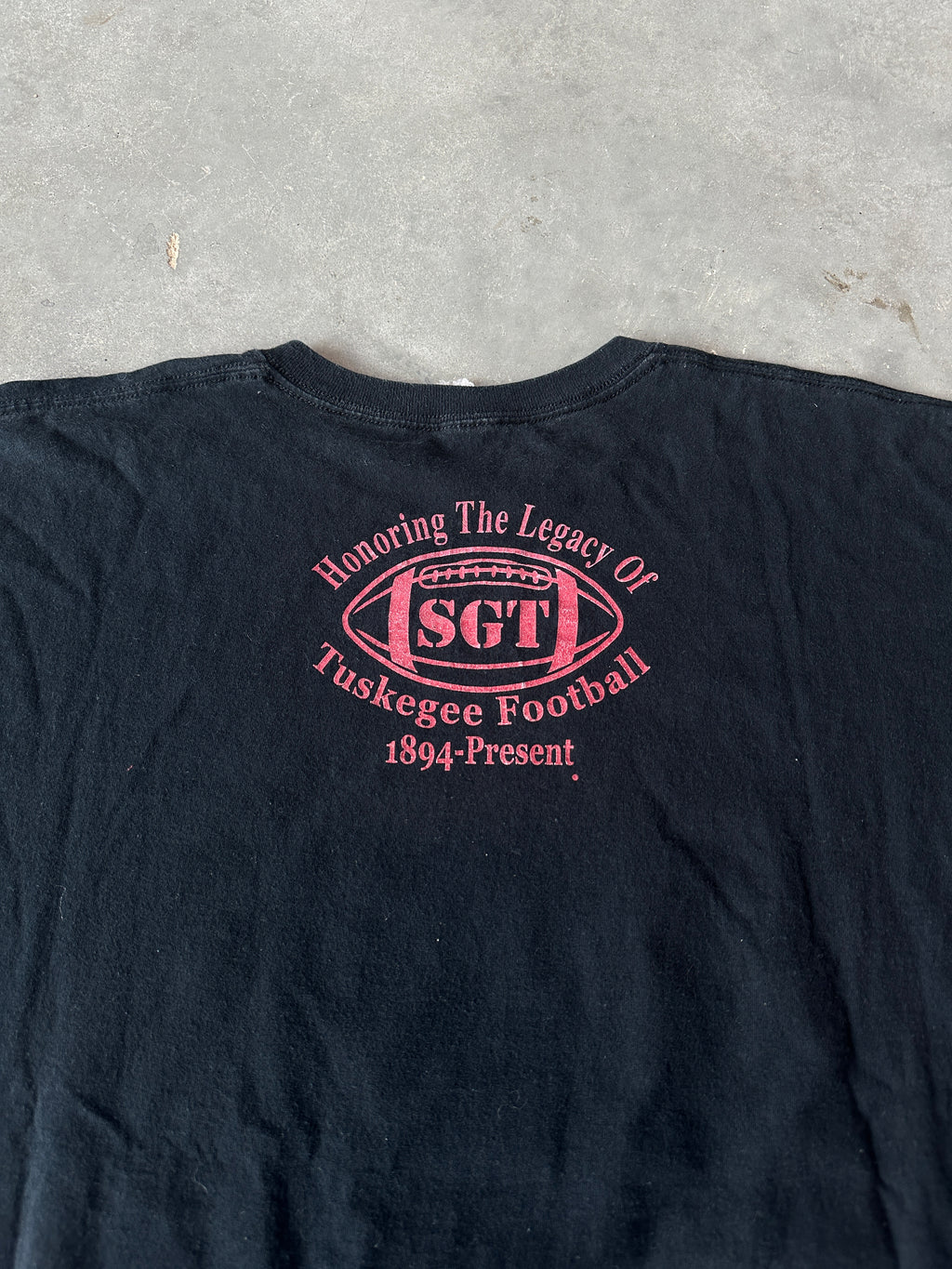 00's Tuskegee University Golden Tigers Legacy of Football Homecoming Tailgate Vintage Tee (XL)