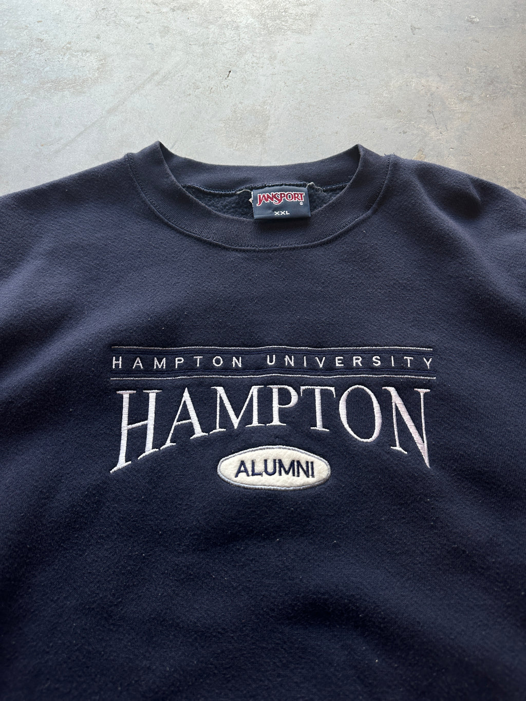 90's Hampton University Pirates HU Alumni Vintage HBCU Heavyweight Navy Blue Crewneck Sweatshirt (XXL)