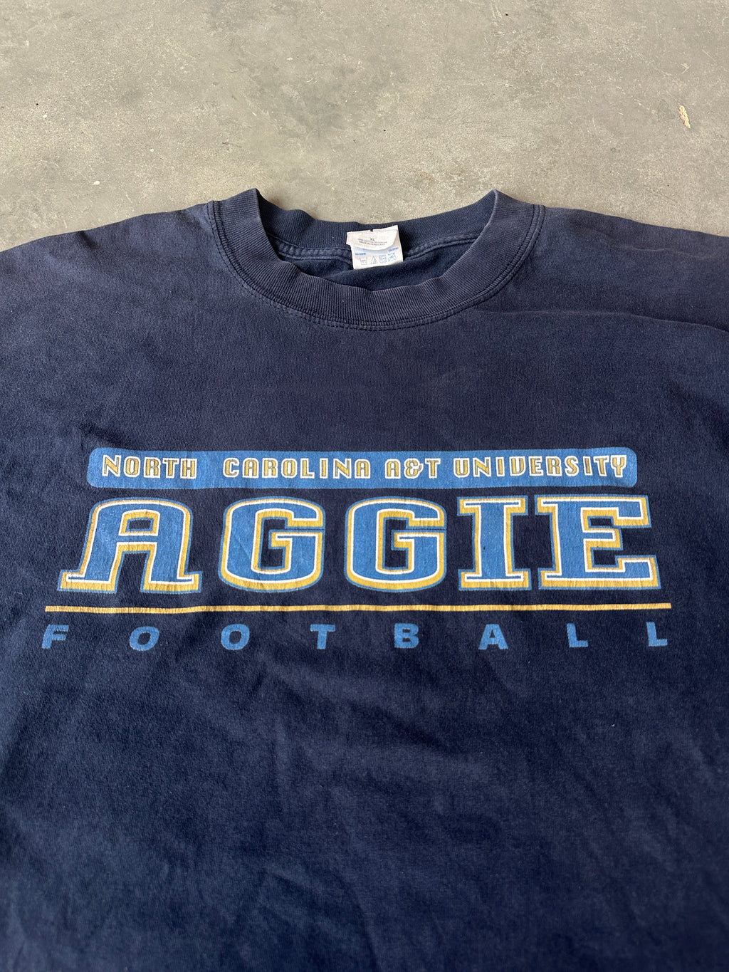 90's North Carolina A&T Aggies Realistic Mascot Vintage Longsleeve HBCU Tee (XL)
