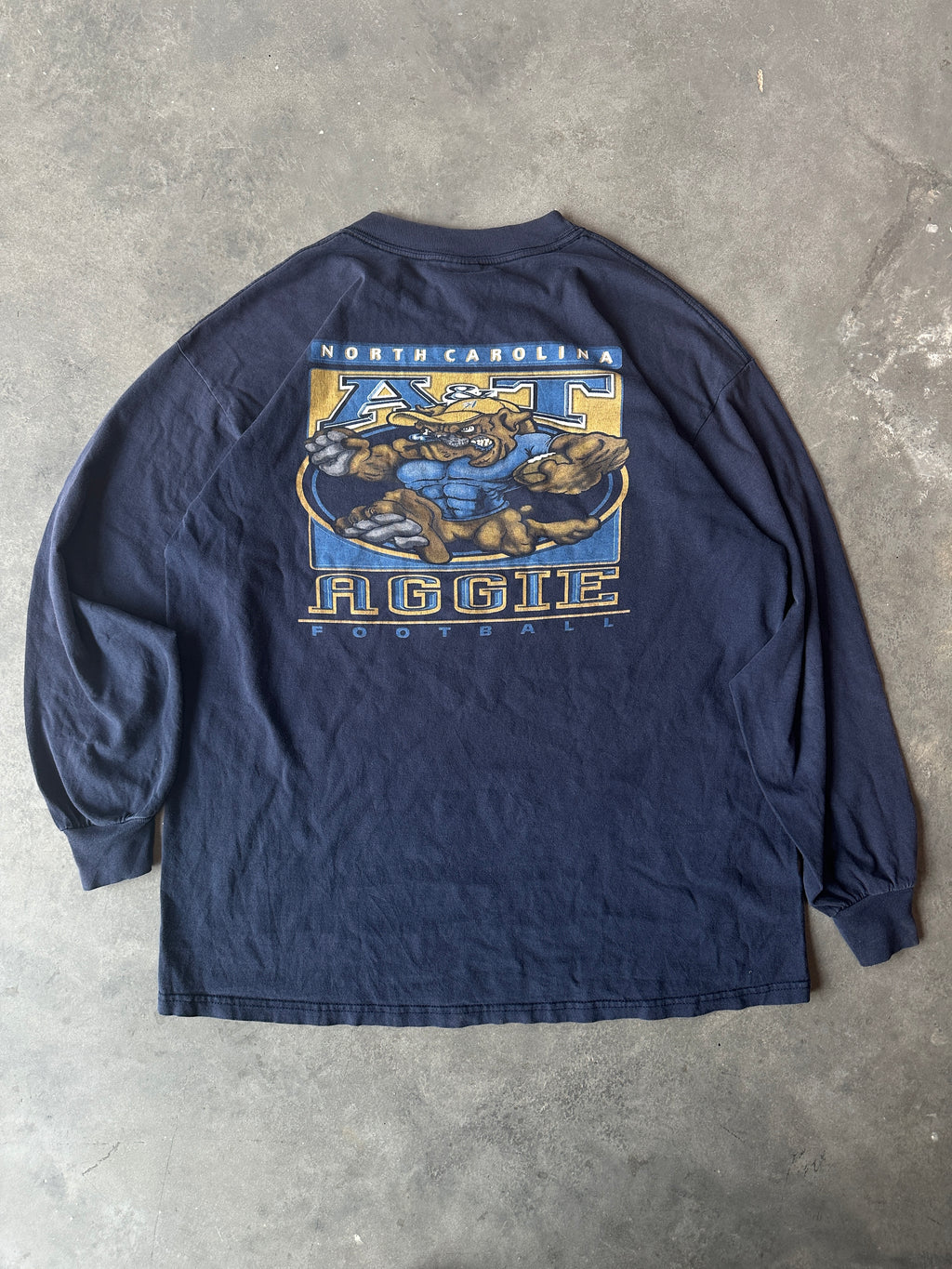 90's North Carolina A&T Aggies Realistic Mascot Vintage Longsleeve HBCU Tee (XL)