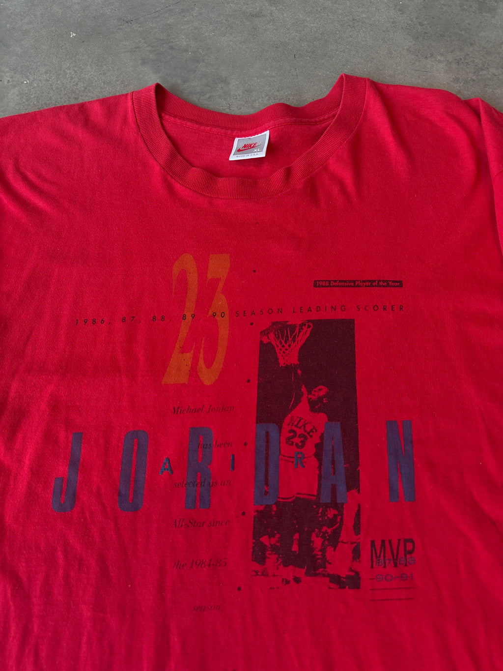 90's Michael Jordan Air Jordan NBA Accolades Vintage Red Nike Tee (Boxy XL)