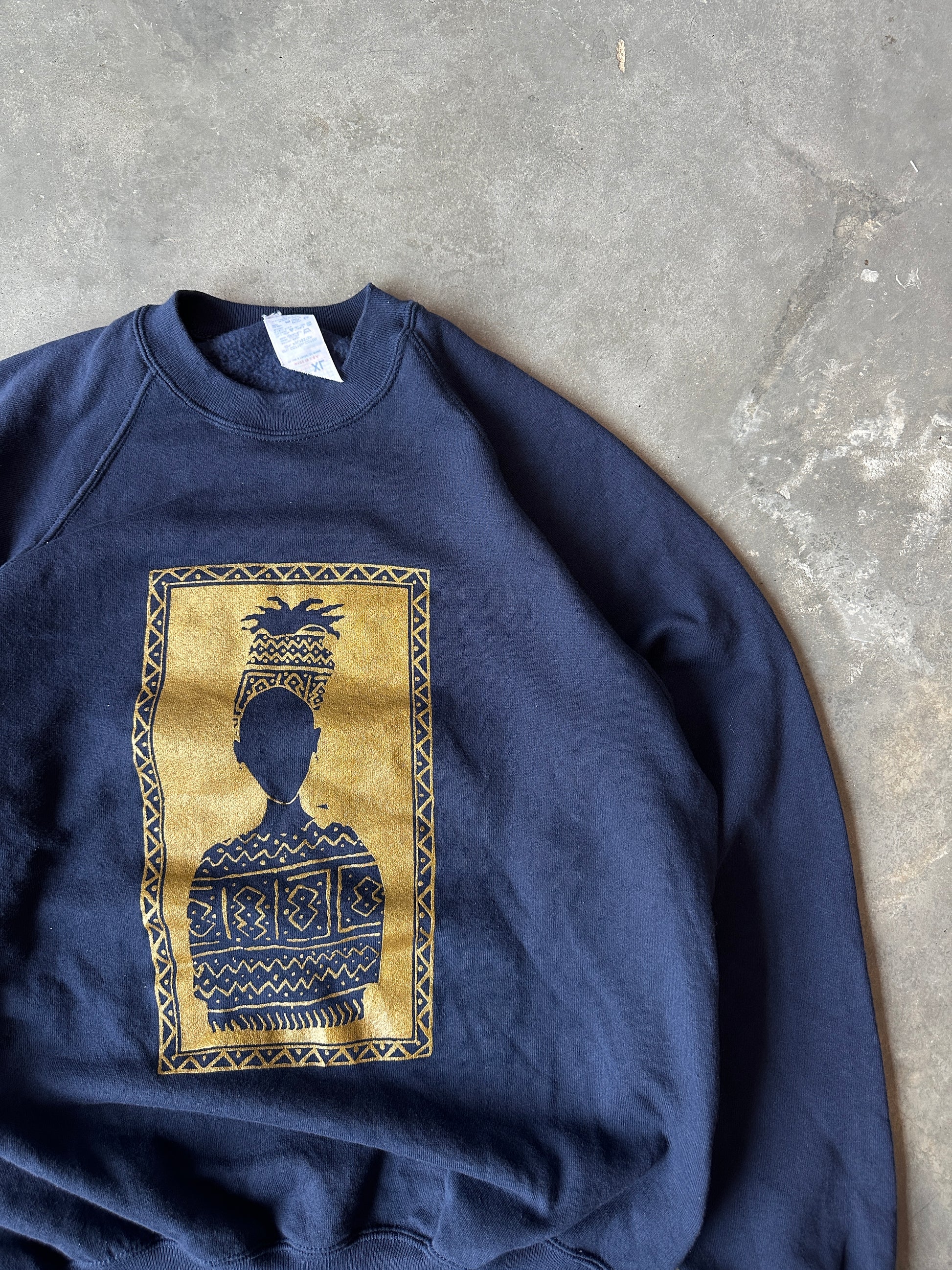 90’s African Women Silhouette Shadow Portrait Vintage Navy Crewneck Sweatshirt (XL)