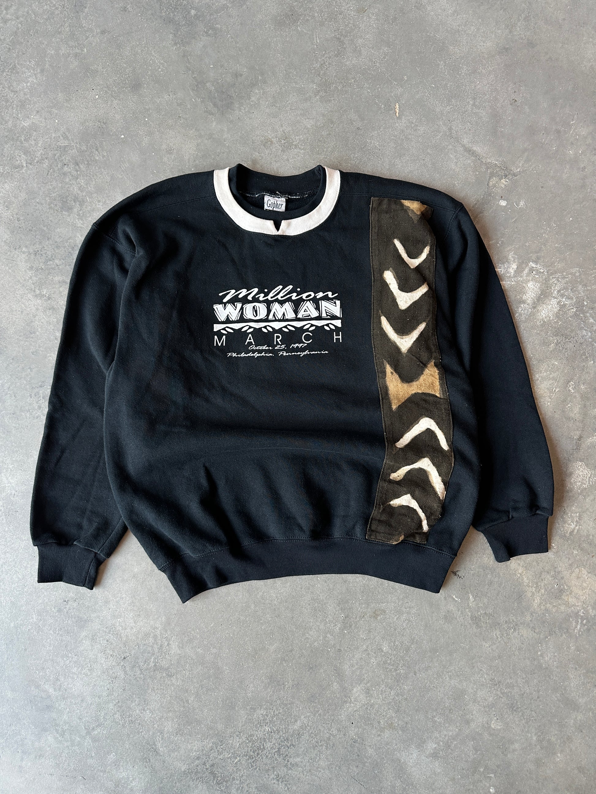 1997 Million Woman March Philadelphia Custom Tribal Print Patch Vintage Crewneck Sweatshirt (XL)