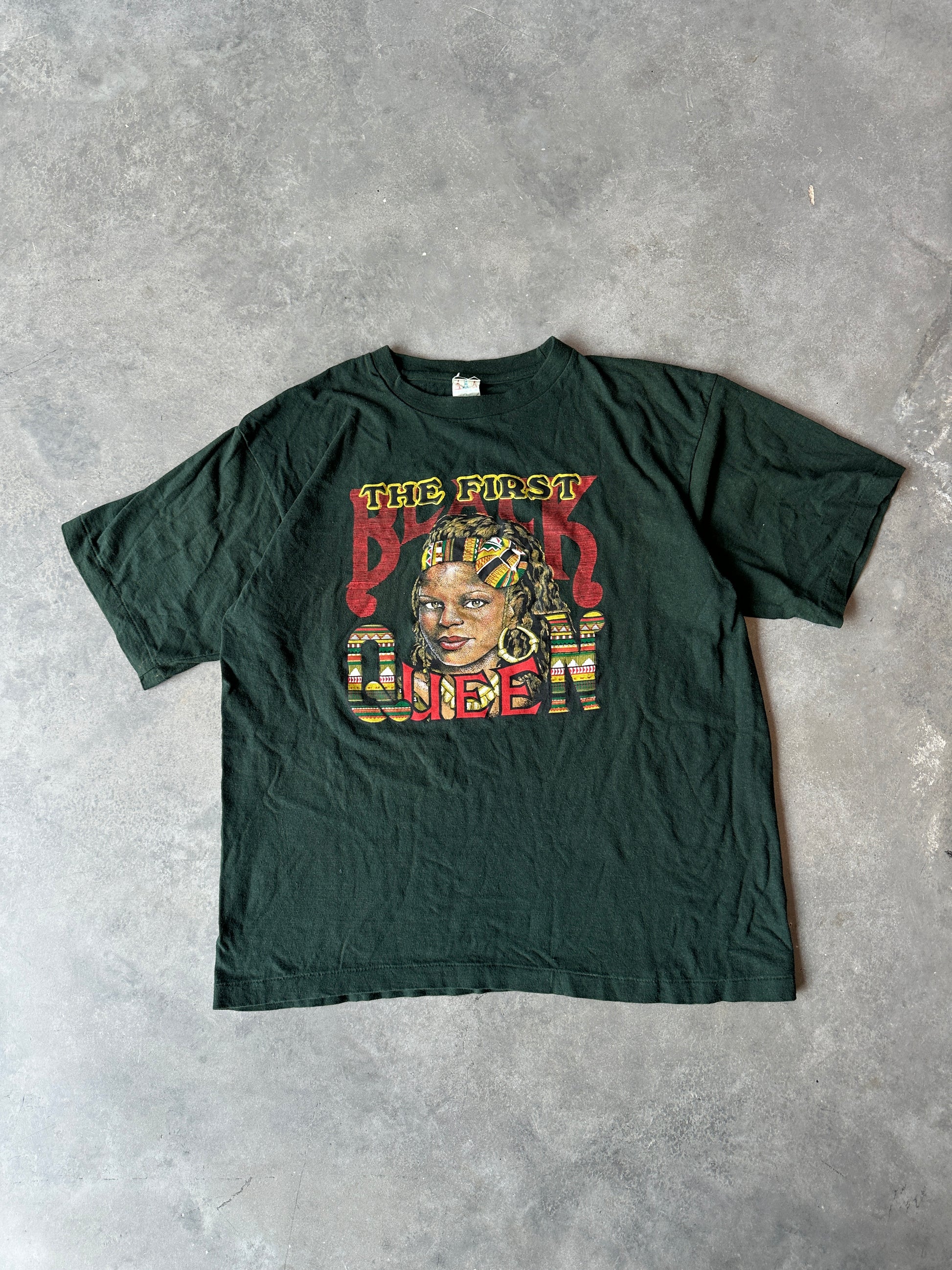 90's The First Black Queen Spellout Earth Green Vintage Illustration Tee (Large)