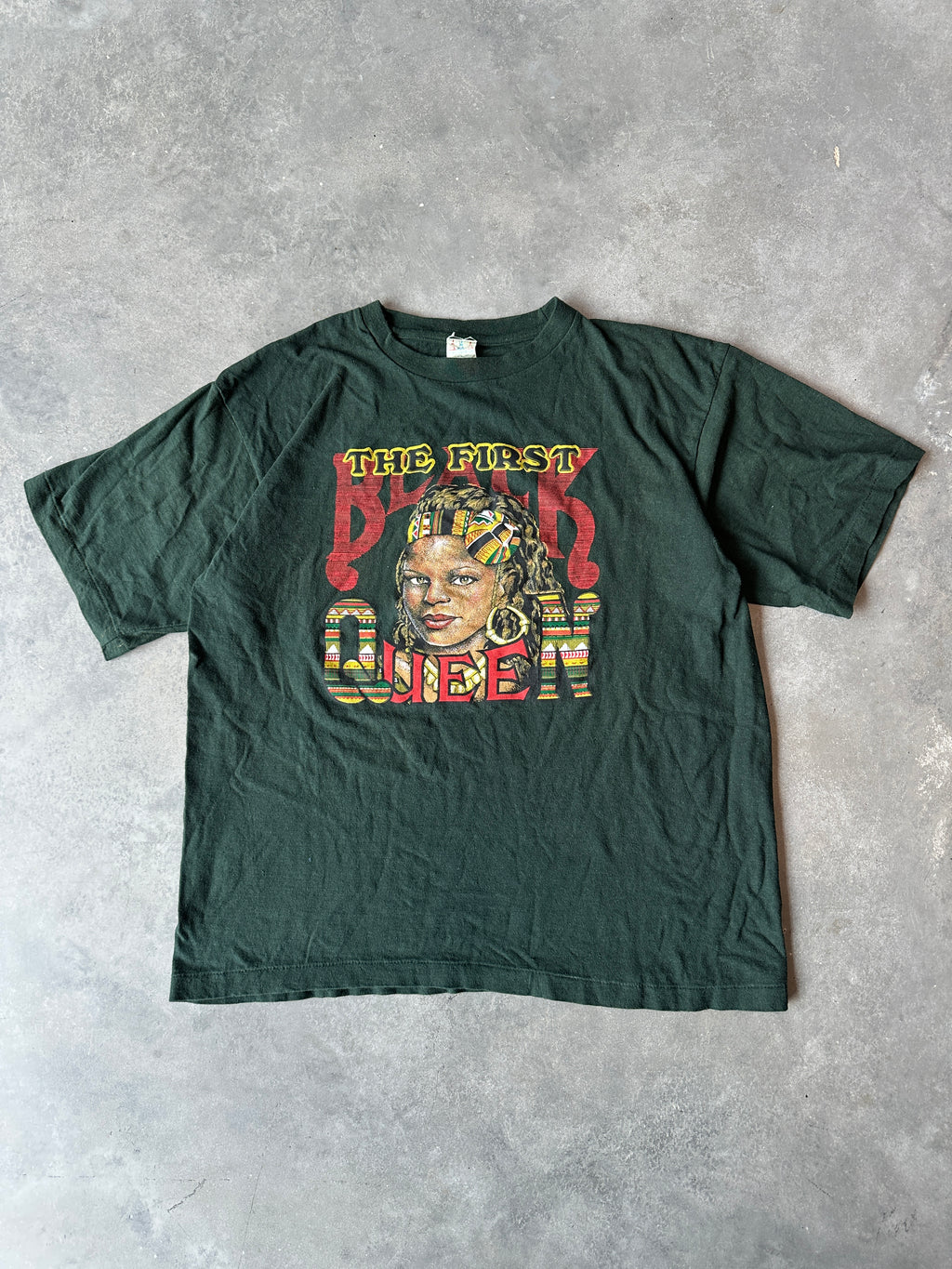 90's The First Black Queen Spellout Earth Green Vintage Illustration Tee (Large)