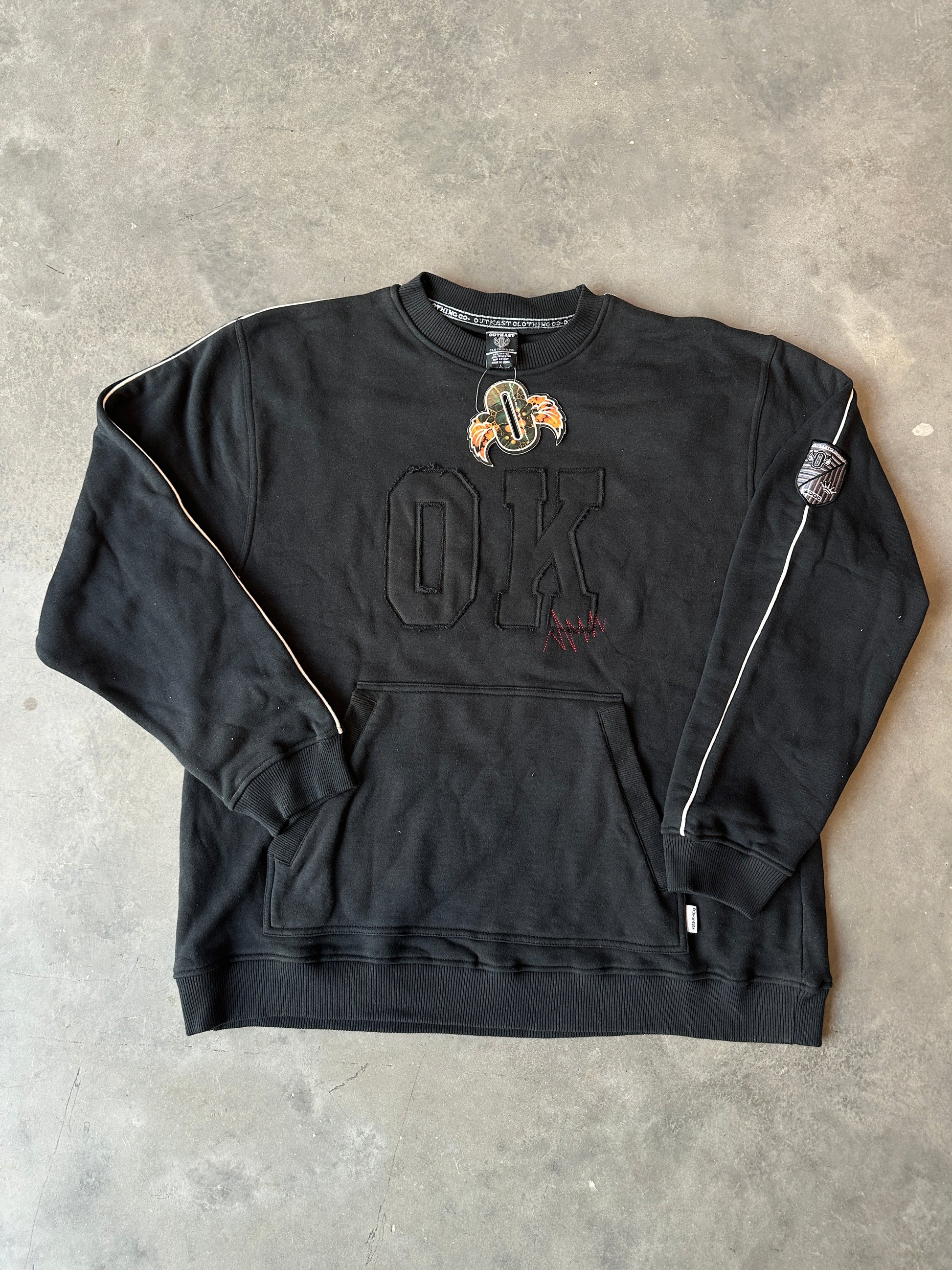00’s OutKast Clothing Company Pocketed Vintage Oversized Hip Hop Heavyweight Crewneck Sweatshirt Brand New-Deadstock (XL)