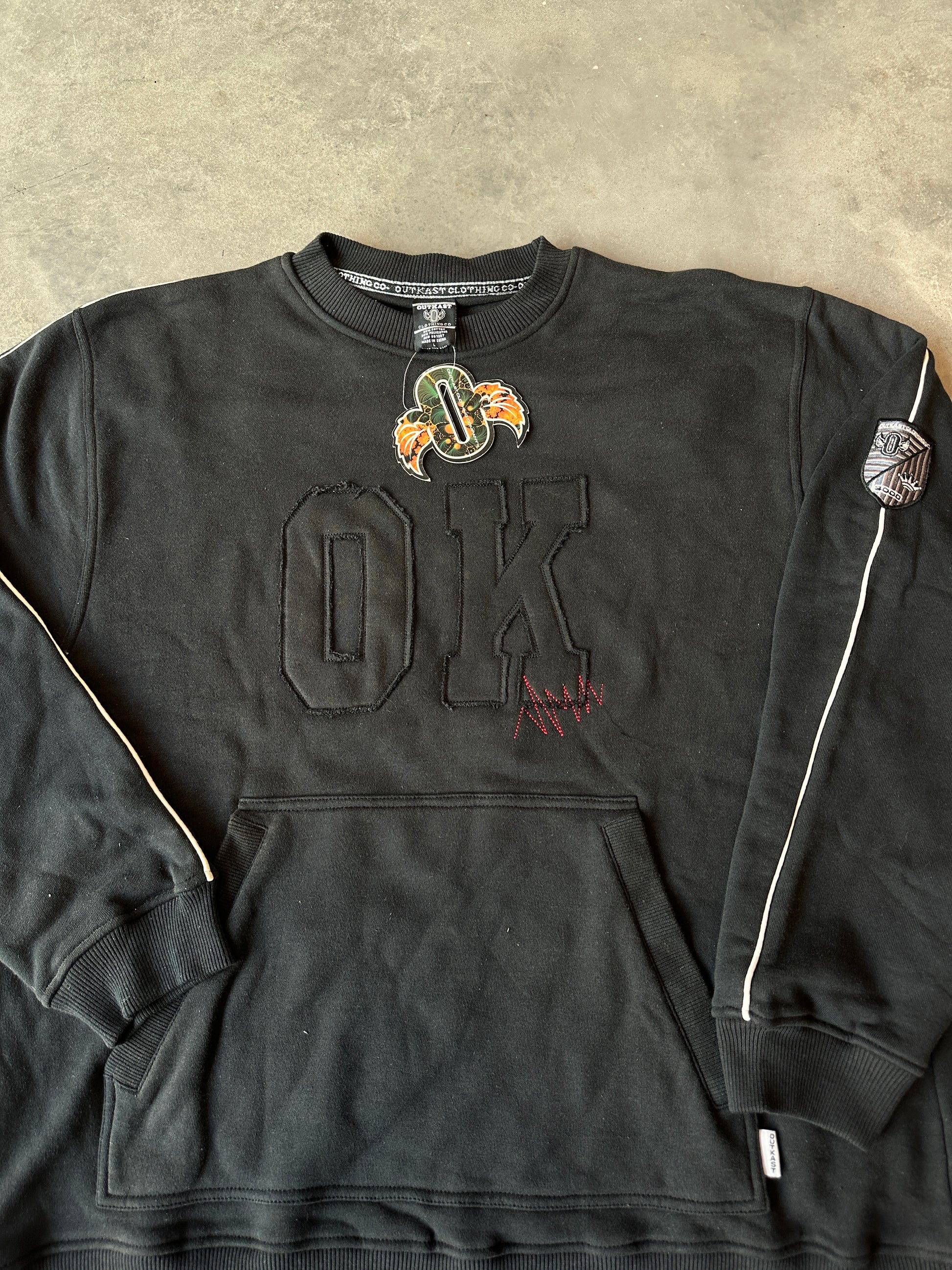 00’s OutKast Clothing Company Pocketed Vintage Oversized Hip Hop Heavyweight Crewneck Sweatshirt Brand New-Deadstock (XL)