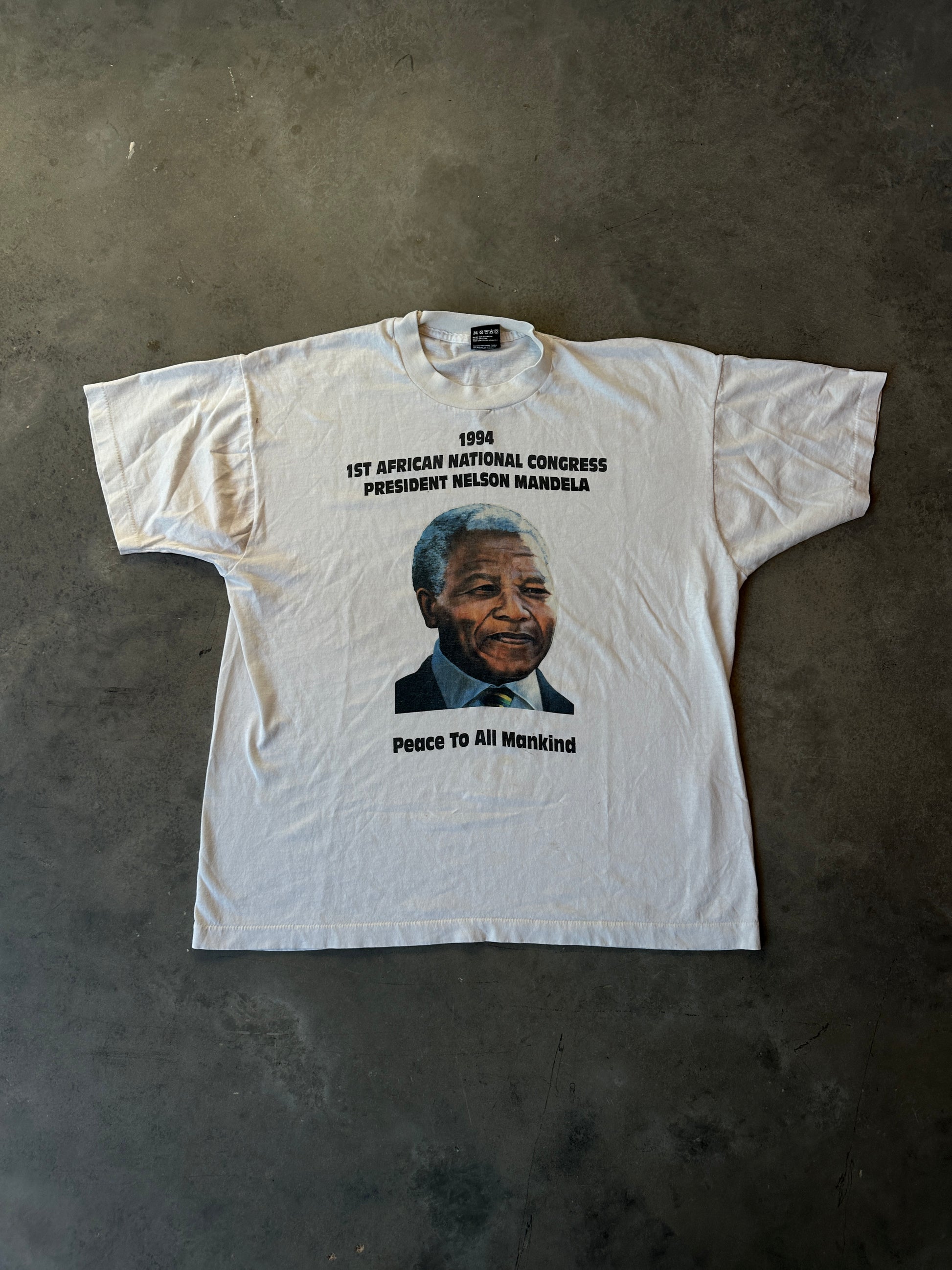 1994 President Nelson Mandela 1st African National Congress “Peace To All Mankind” Vintage Black History Tee (Large)