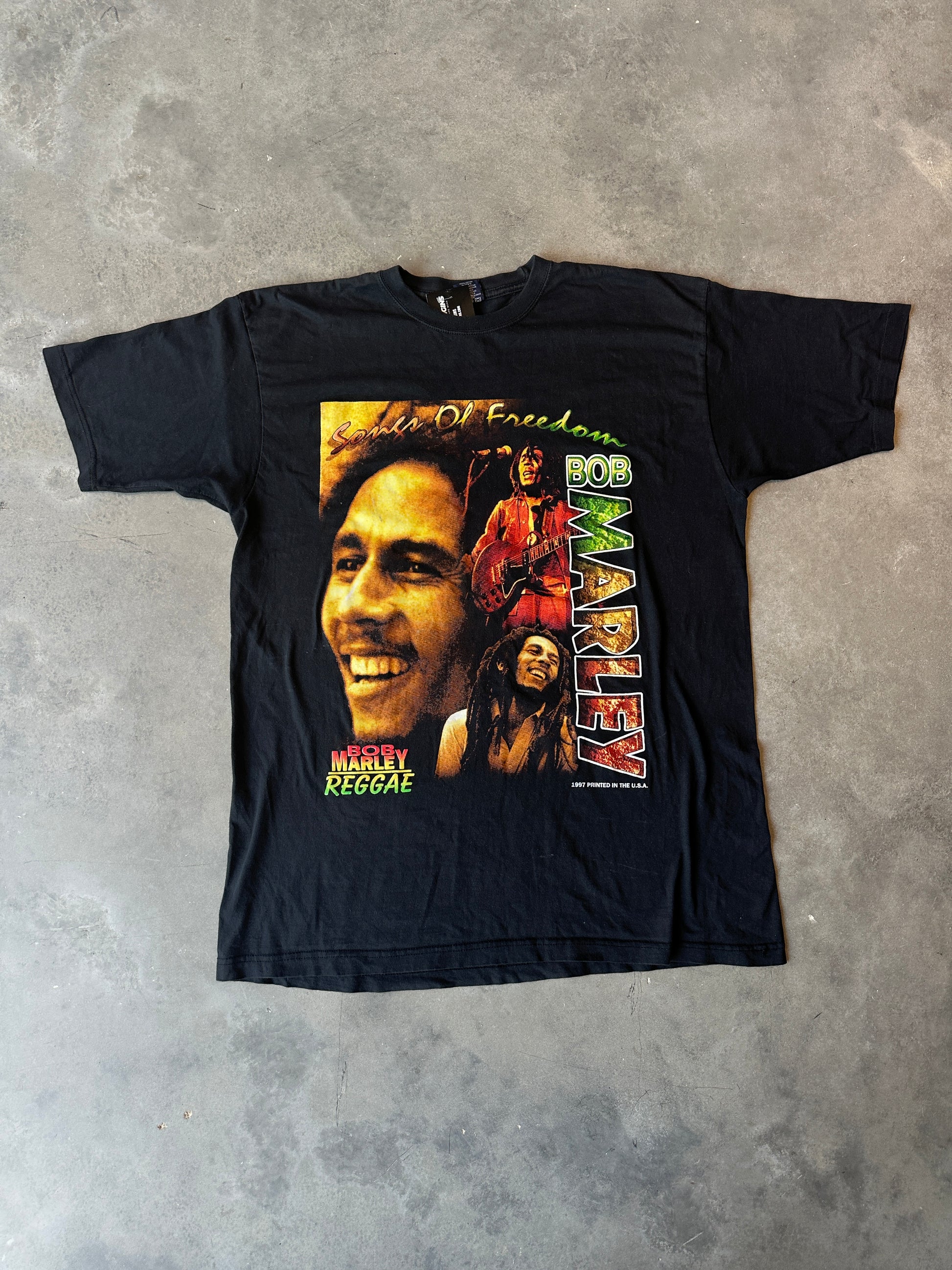 1994 Bob Marley “Songs of Freedom” Reggae Music Vintage Rap Tee (XXL)