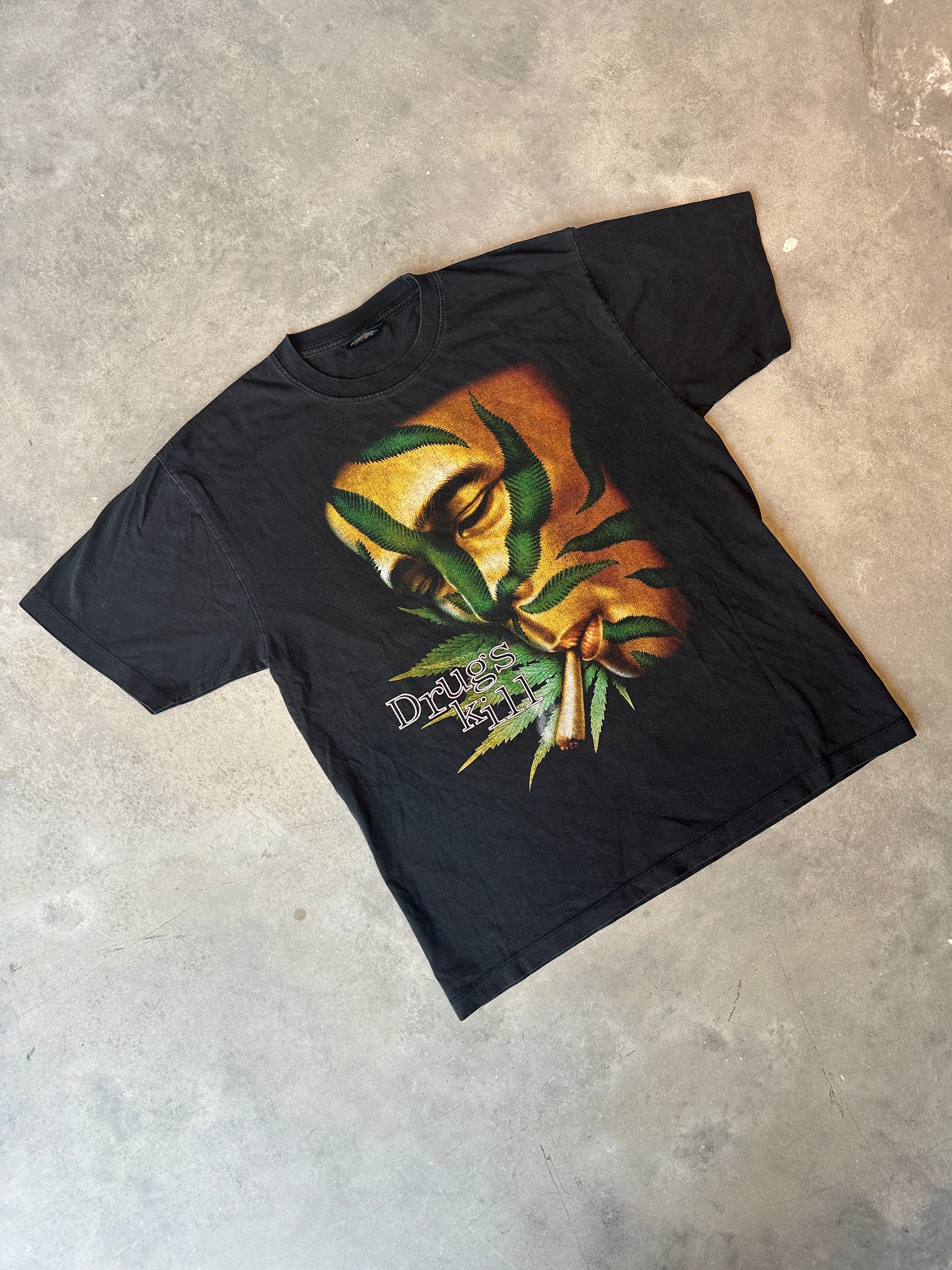 00’s Bob Marley “Drugs Kill” Herb Smoking Mantra Vintage Tee (XL)