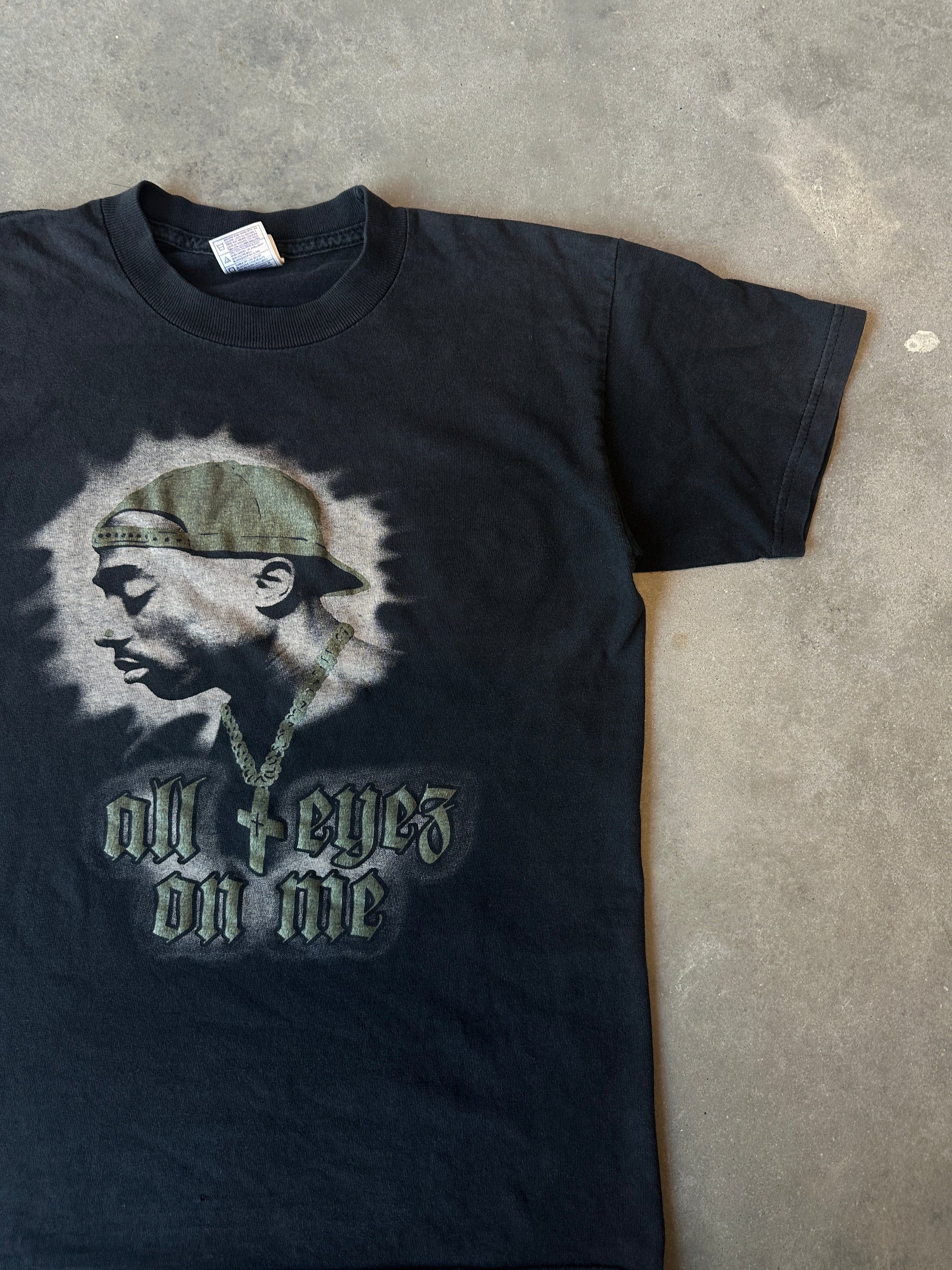 00’s Tupac Shakur All Eyez On Me Side Profile Vintage Music Tee (Medium)