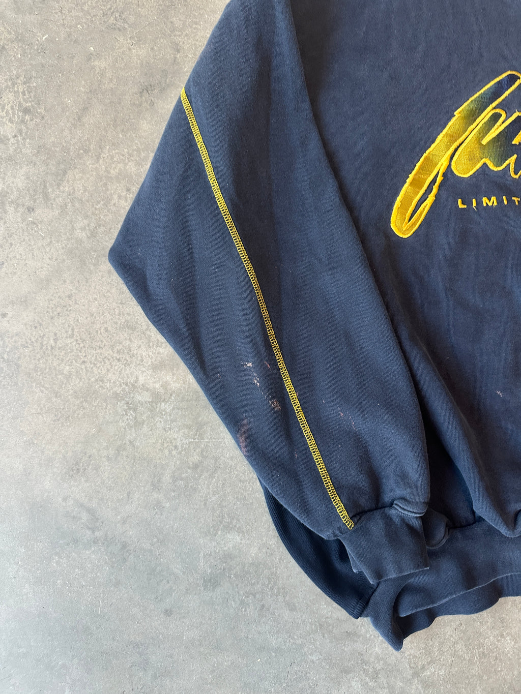 00’s FUBU Limited Edition Navy Gradient Heavyweight Embroidered Ribbed Crewneck Sweatshirt (XXL)