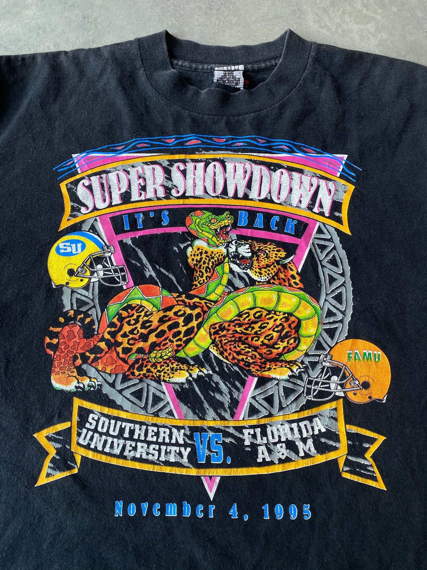 1995 HBCU Super Showdown Florida A&M FAMU vs. Southern University Vintage Cartoon Tee (XL)